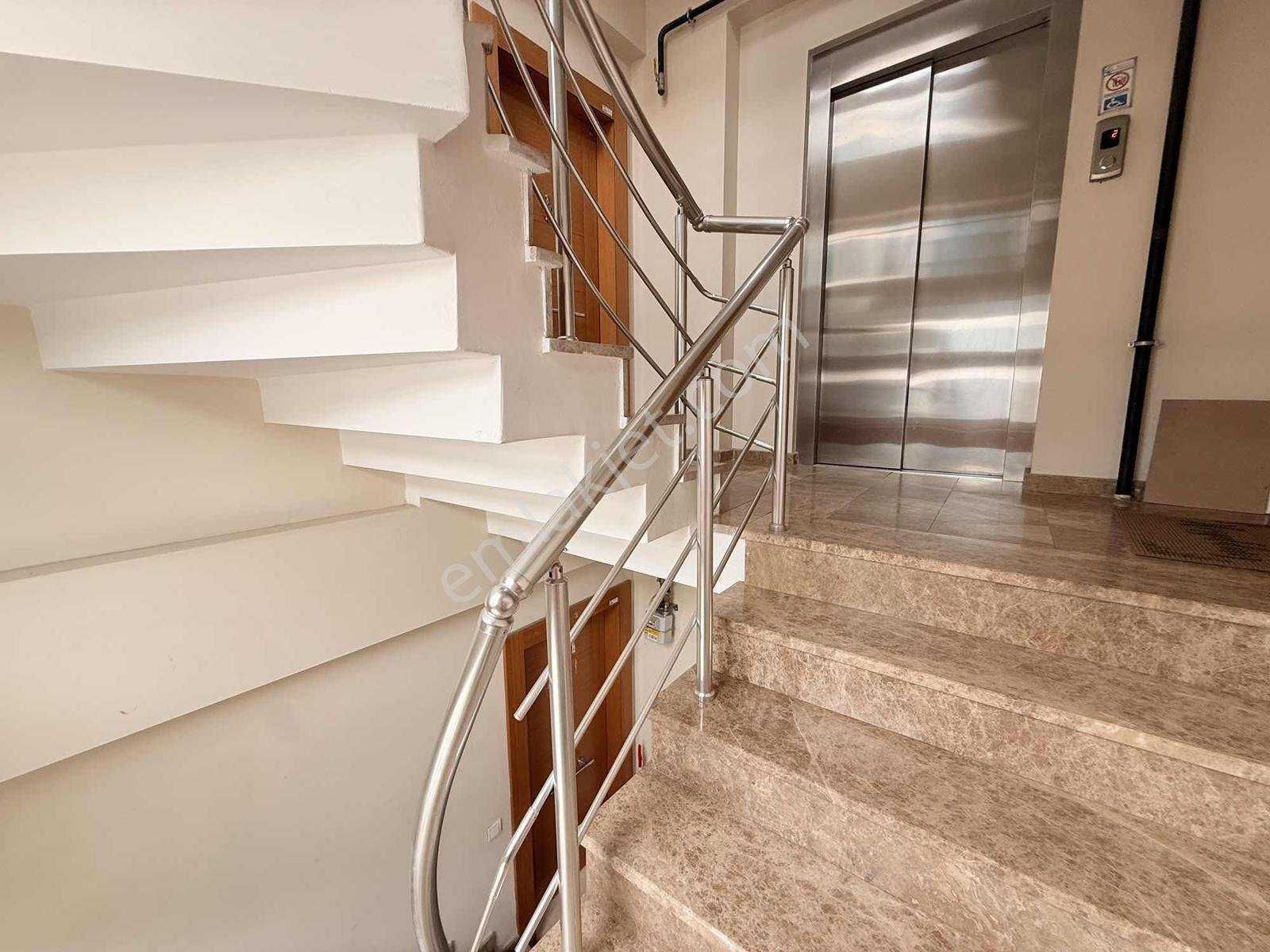 Pendik E-5 Yanı, Metroya Komşu, Prestijli 1+1 Ofis - Görsel 2