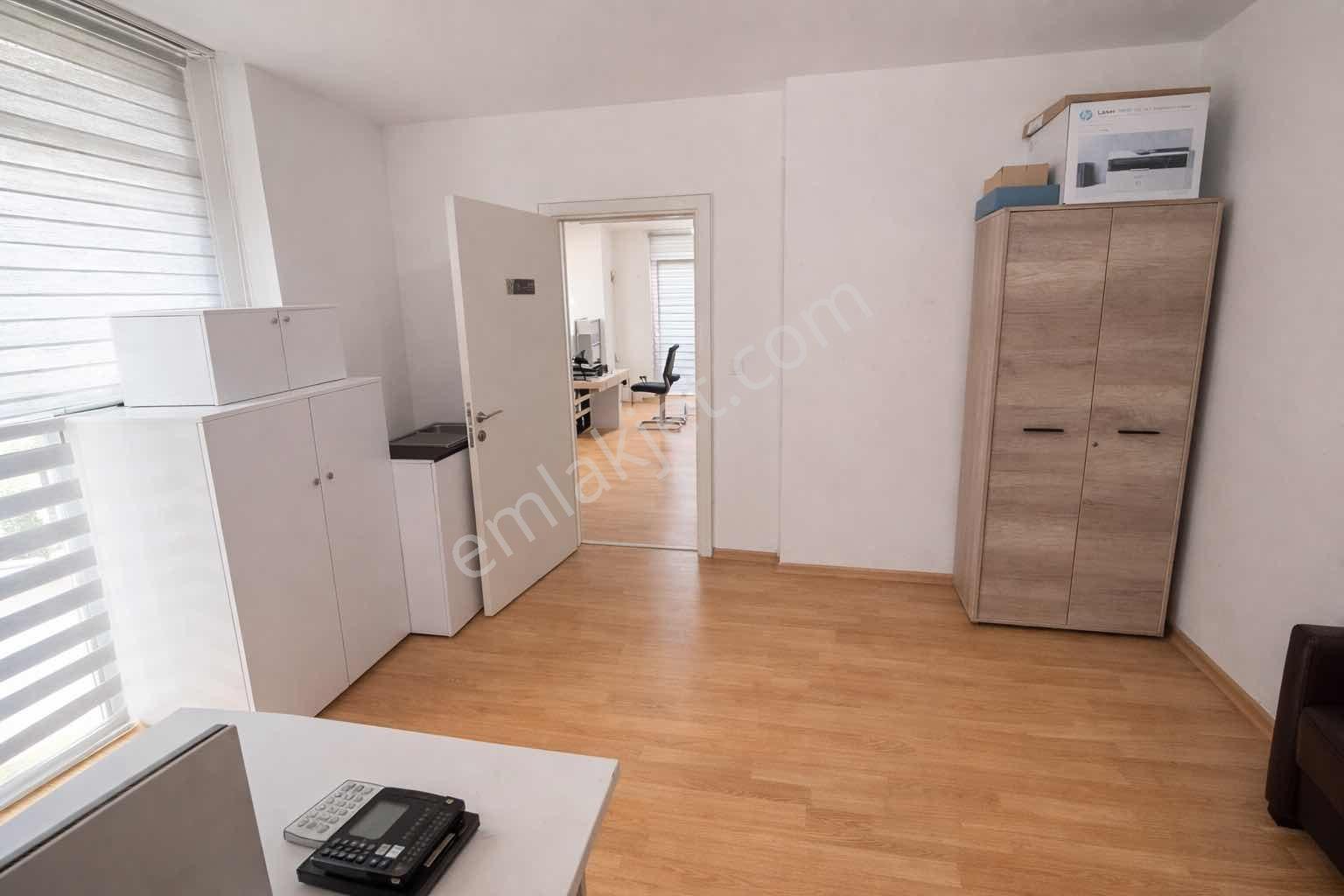 Pendik E-5 Yanı, Metroya Komşu, Prestijli 1+1 Ofis - Görsel 17