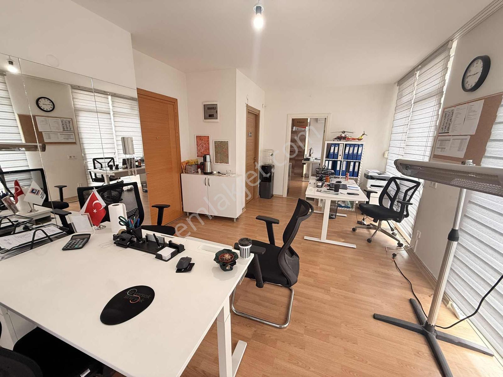 Pendik E-5 Yanı, Metroya Komşu, Prestijli 1+1 Ofis - Görsel 6