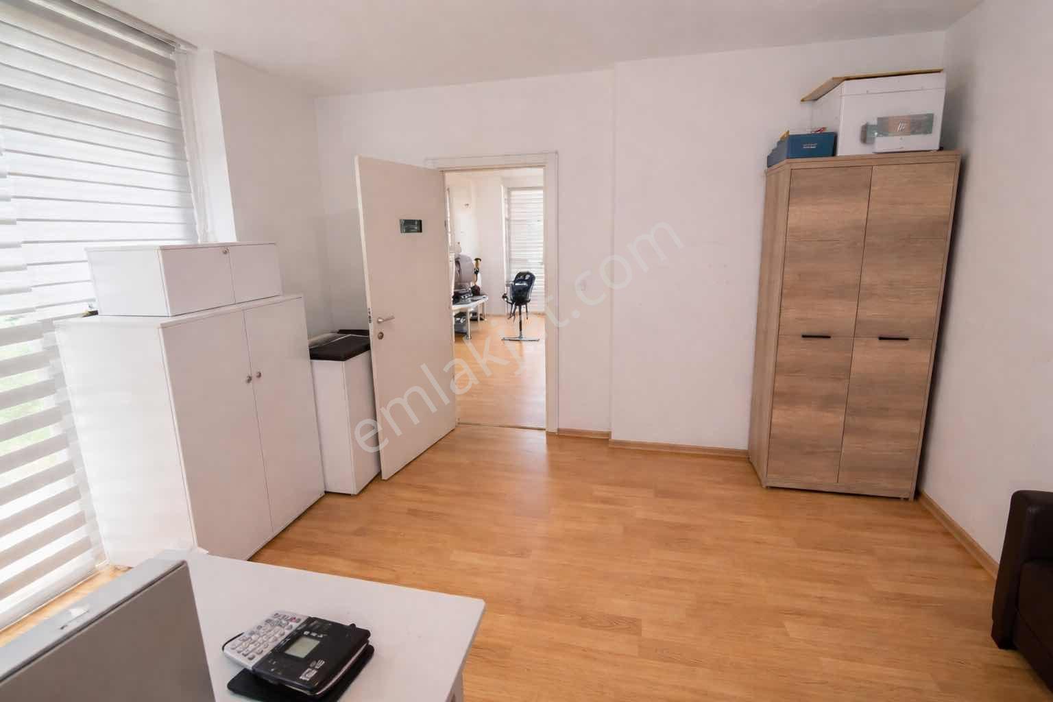 Pendik E-5 Yanı, Metroya Komşu, Prestijli 1+1 Ofis - Görsel 14