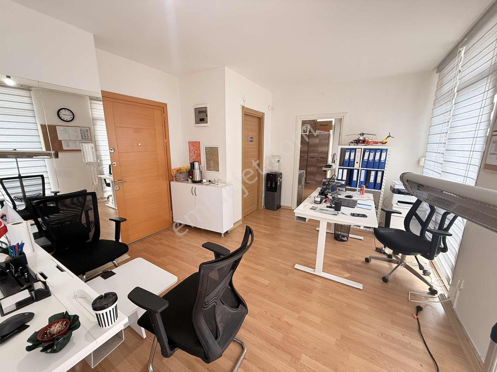 Pendik E-5 Yanı, Metroya Komşu, Prestijli 1+1 Ofis - Görsel 12