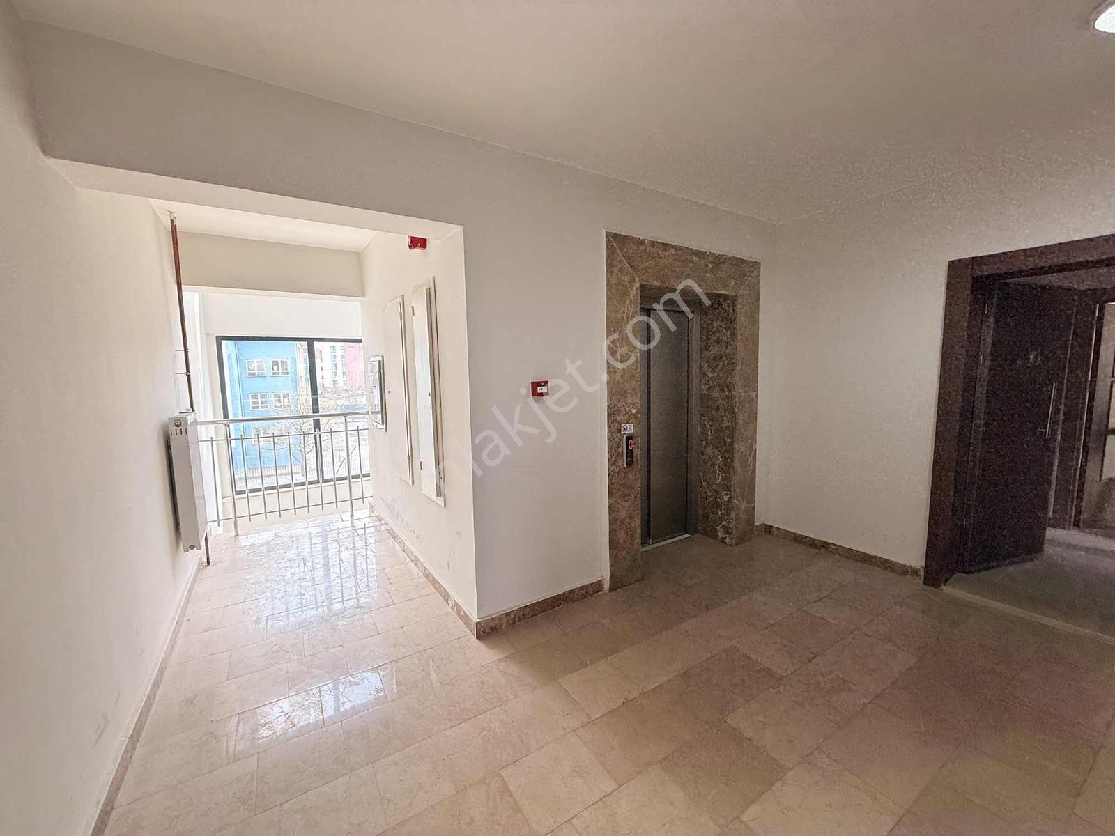 Gül Tatardan Aydınlı Toki 3+1 Ebeveyn Banyolu 130 M2 - Görsel 19