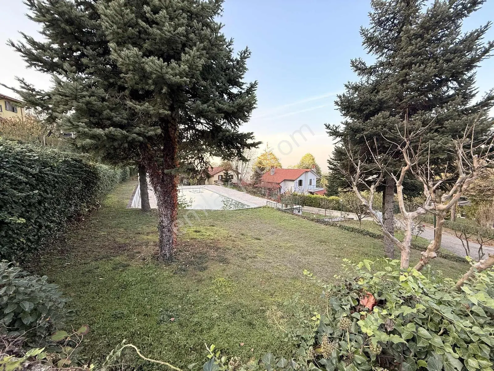 Gül Tatar'dan Maşukiyede Kiralık Villa - Görsel 2