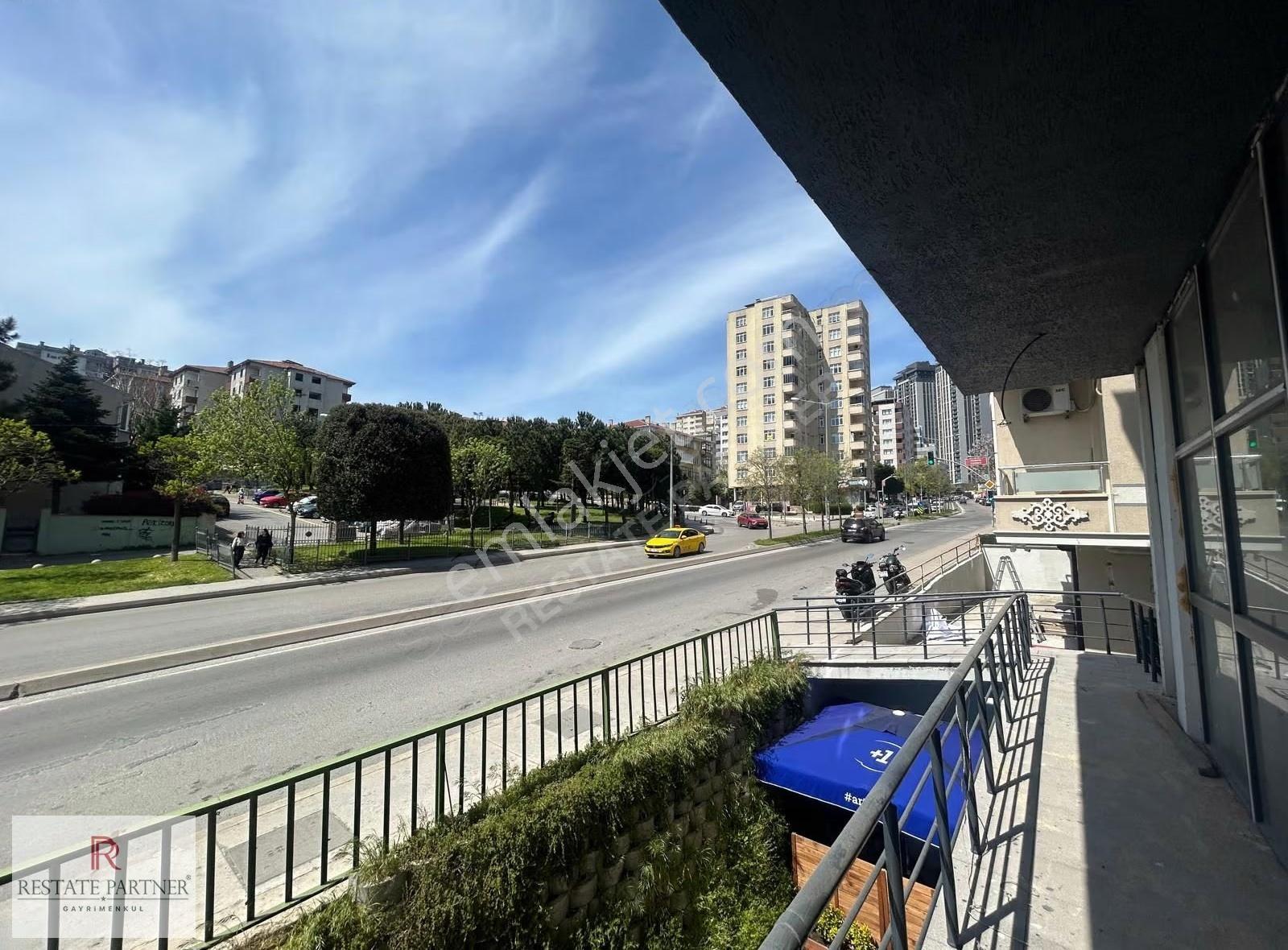 Akdeniz Caddesi Üzerinde Vitrin Değeri Yüksek, Ferah Dükkan - Görsel 5