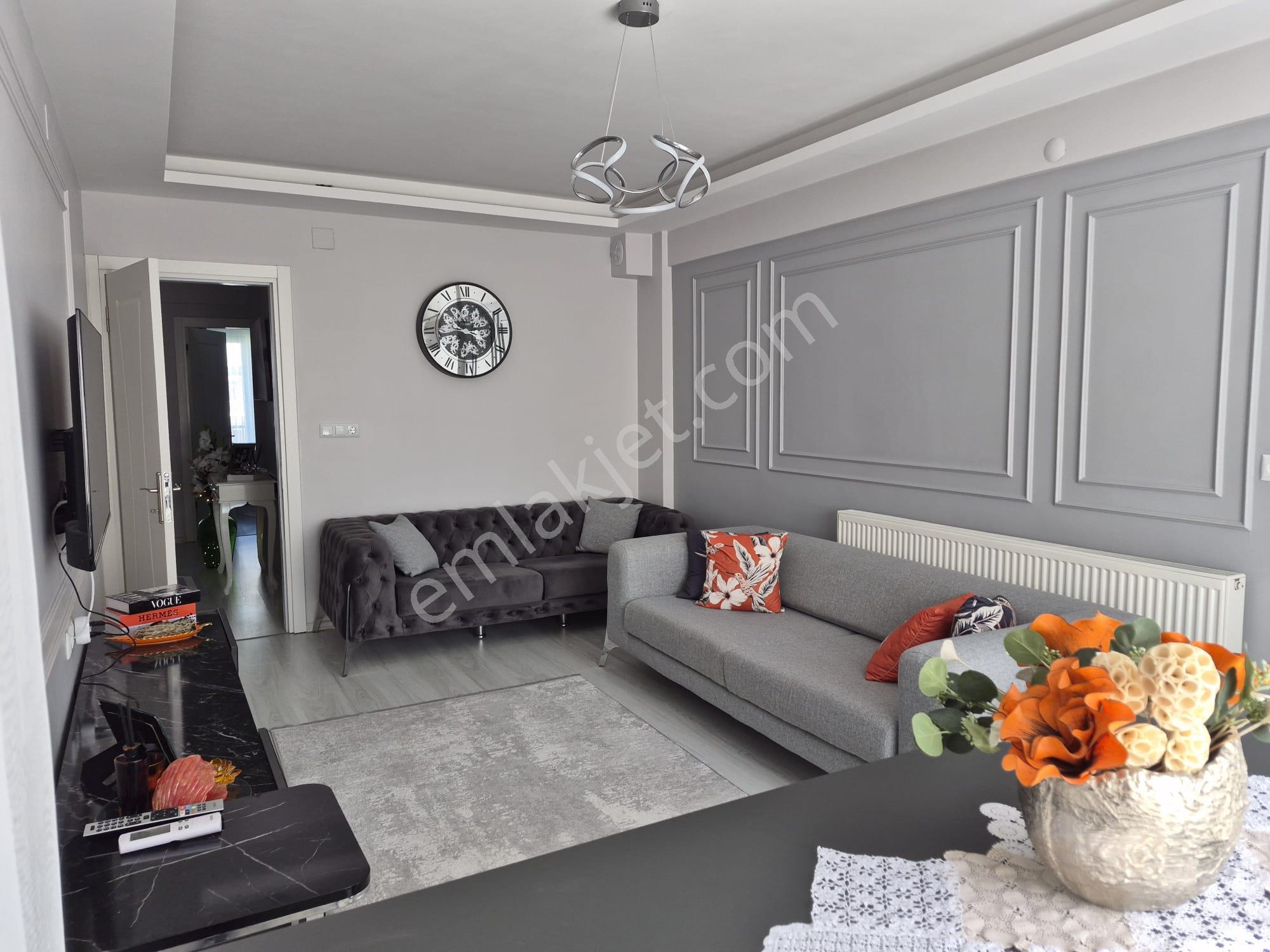 Akhisar Atatürk Mah. Geniş 2+1 Kiralık Daire - Görsel 2