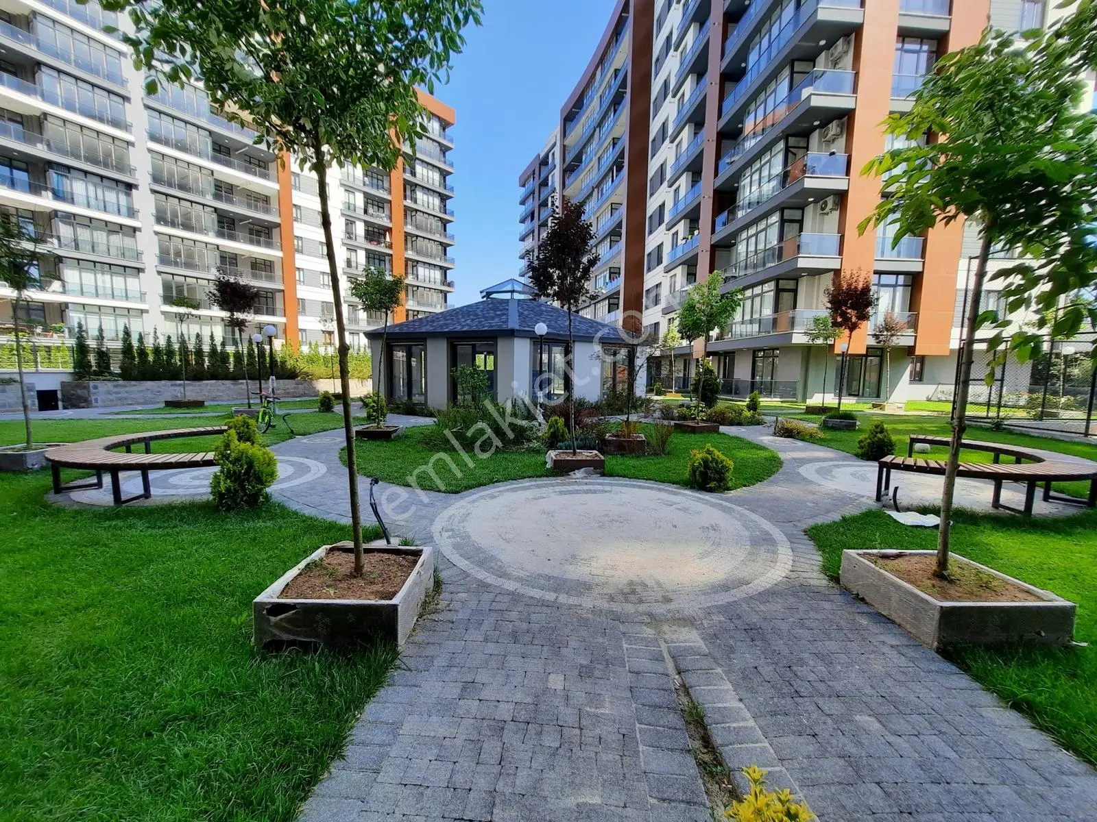 Monpark Sitesinde Arakat, Amerikan Mutfaklı 2+1 Satılık Daire - Görsel 5