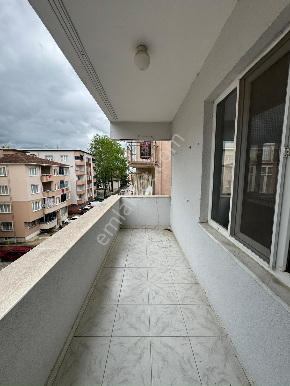 Kafkas Emlak'tan Yunus Emre Mahallesinde 2+1 Kiralık Daire - Görsel 23