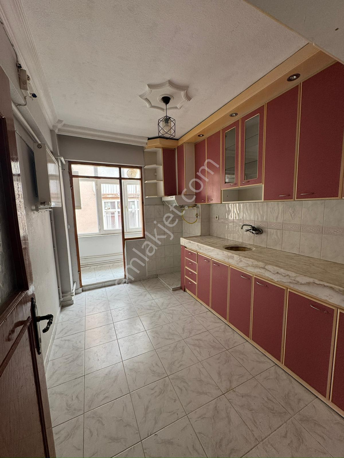 Kafkas Emlak'tan Yunus Emre Mahallesinde 2+1 Kiralık Daire - Görsel 31