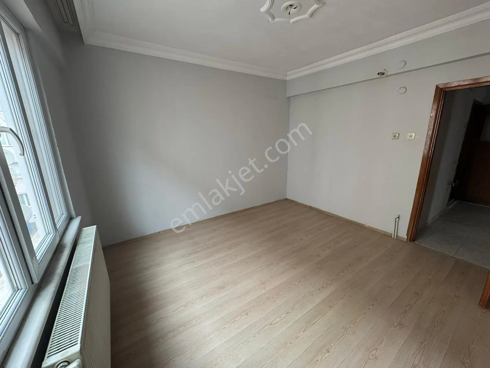 Kafkas Emlak'tan Yunus Emre Mahallesinde 2+1 Kiralık Daire - Görsel 5