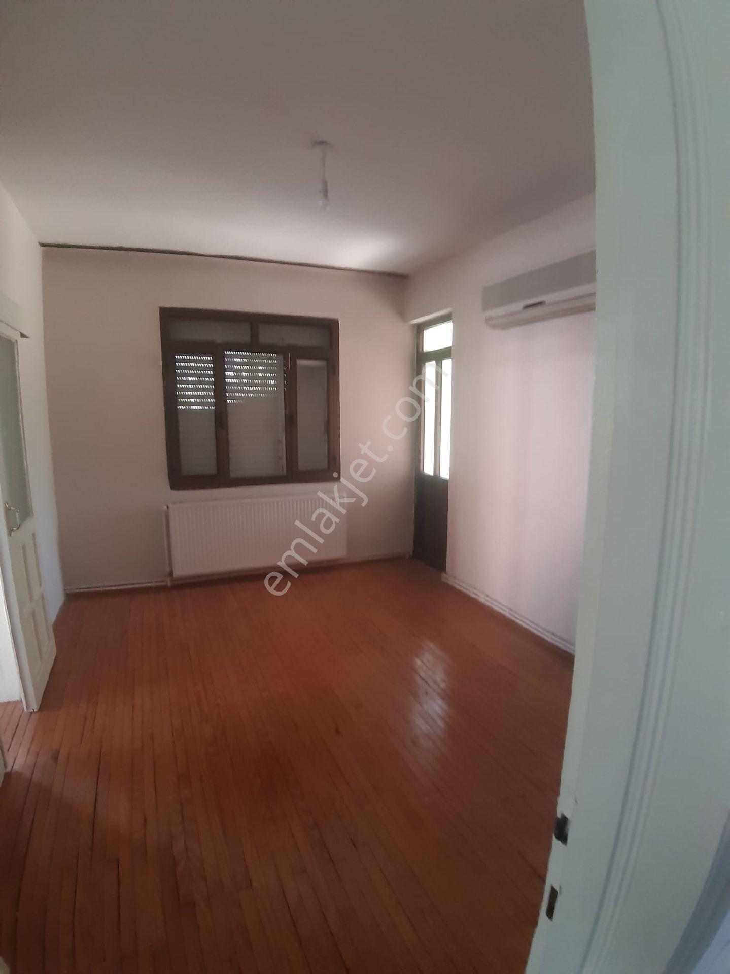 İzmir Bayındır Sadık Paşa Mahallesi Satılık Ev - Görsel 6