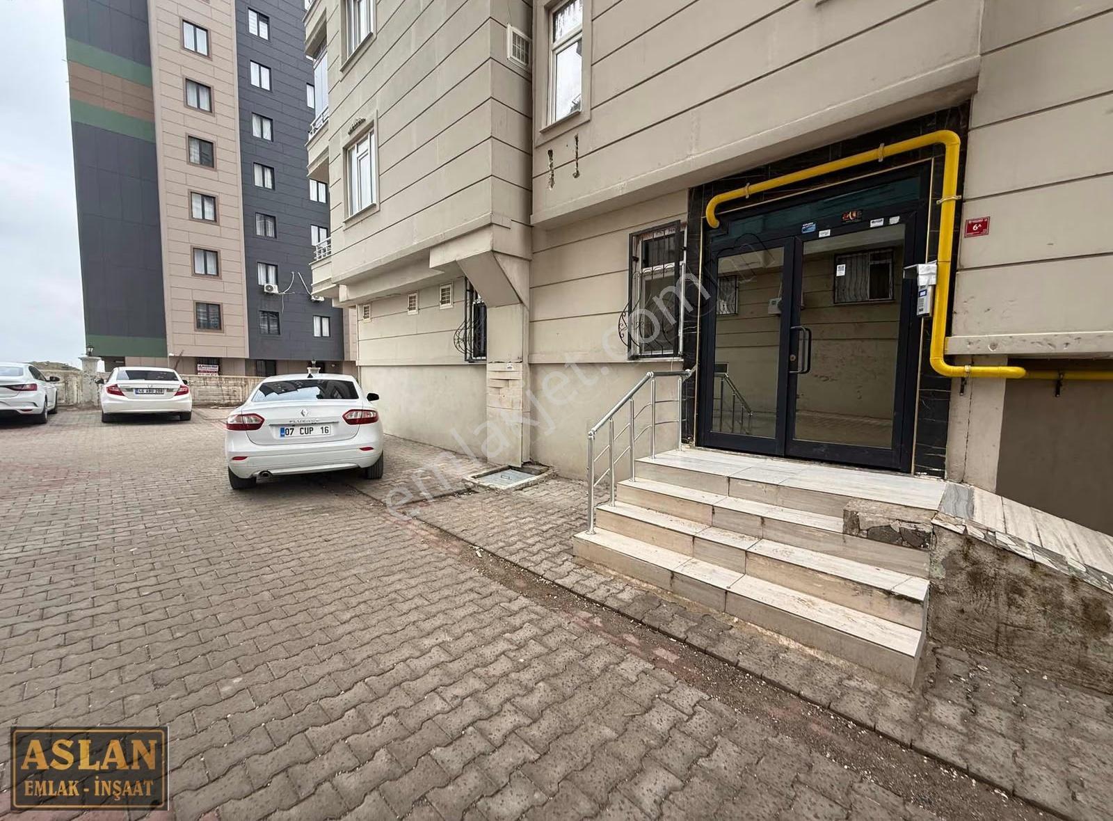 Salih Aslandan Acilll Geniş Yüksek Giriş Kat Lüks Daire - Görsel 26