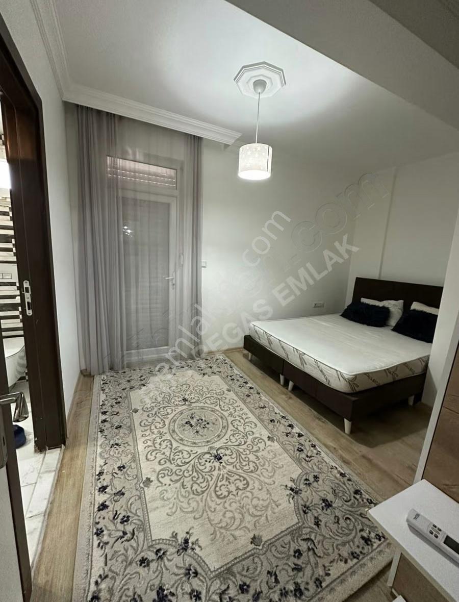Eşyalı 1+1 Havuzlu Sitede Kiralık Daire - Görsel 6