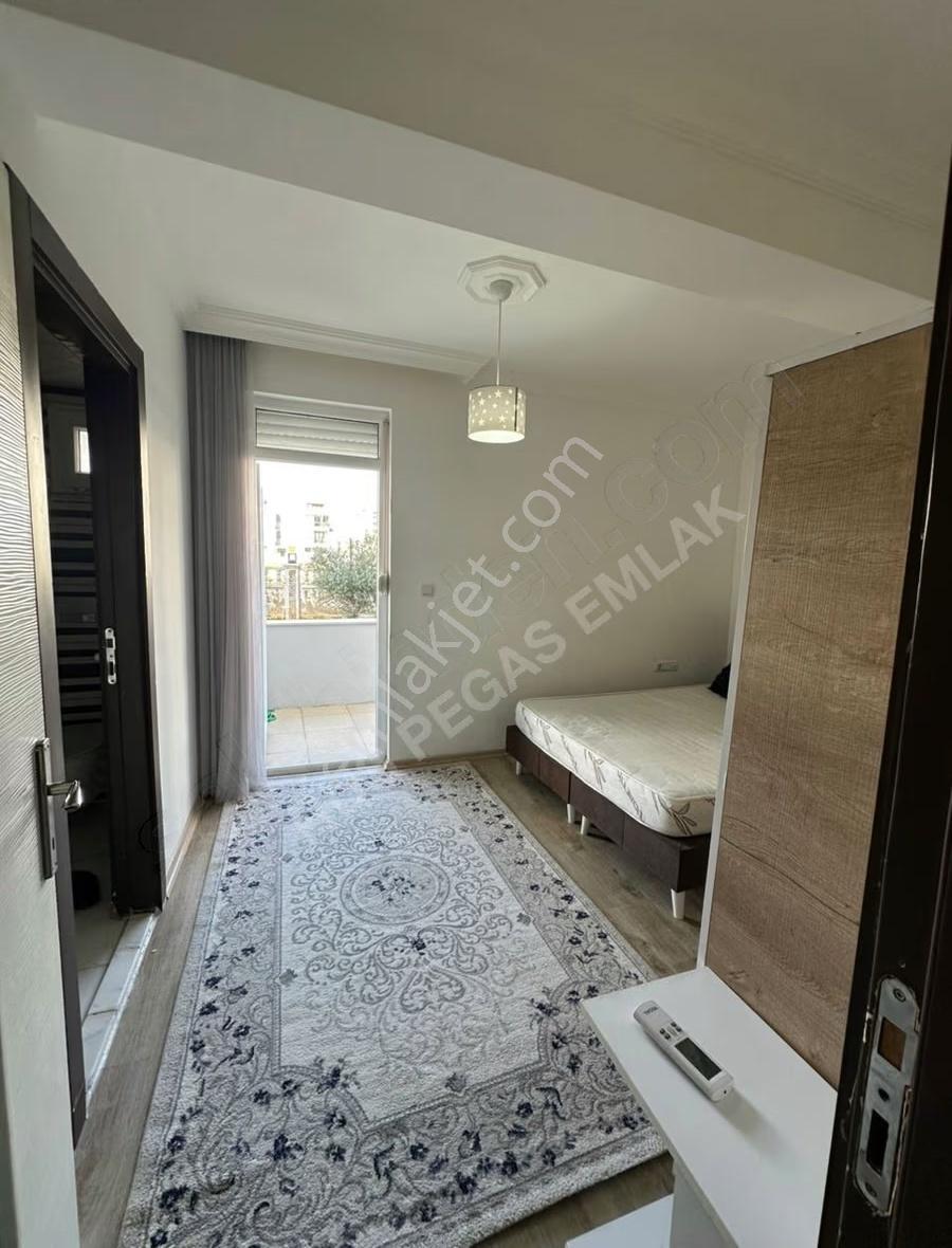 Eşyalı 1+1 Havuzlu Sitede Kiralık Daire - Görsel 8