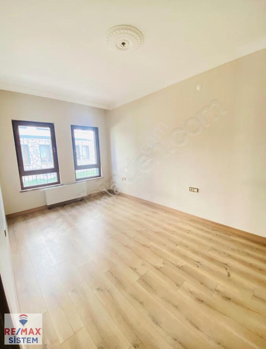 *afyon Çetinkaya Toki 3+1 Site Alanı İçerisin De Kiralık Daire* - Görsel 18