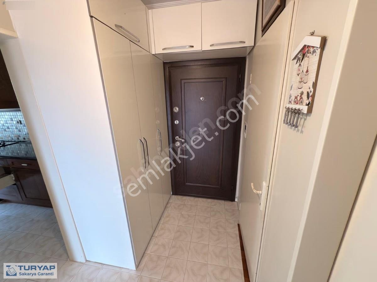 Korucukta Kiralık 3+1 Ara Kat Bakımlı Geniş Daire - Görsel 17
