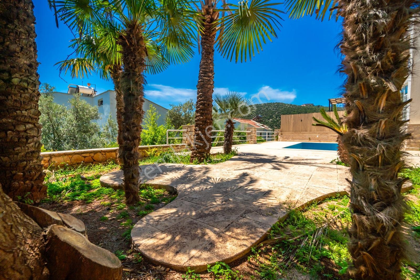 Kalkan Kızıltaşta 3+1 Satılık Villa - Görsel 16