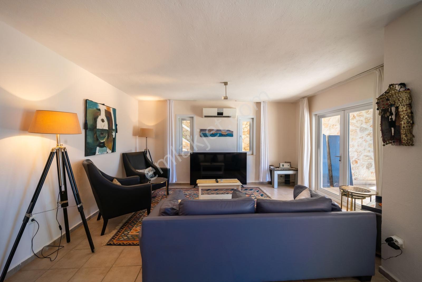 Kalkan Kızıltaşta 3+1 Satılık Villa - Görsel 13