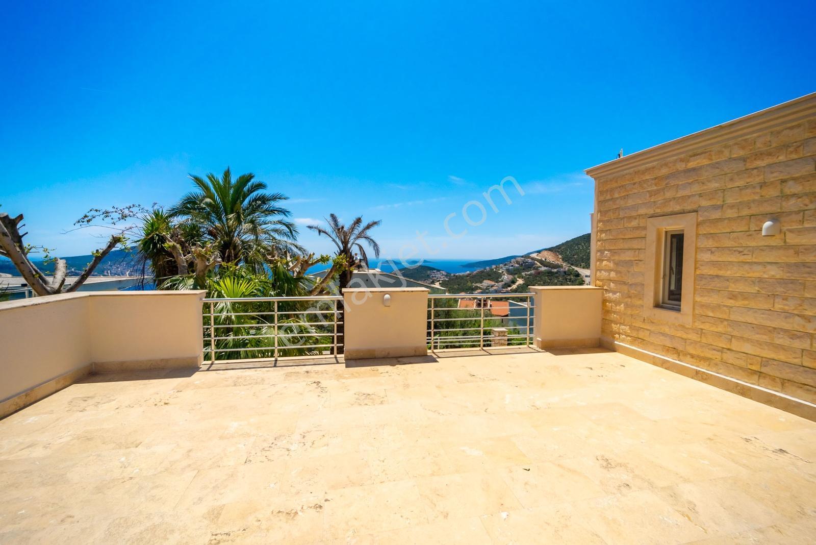 Kalkan Kızıltaşta 3+1 Satılık Villa - Görsel 21