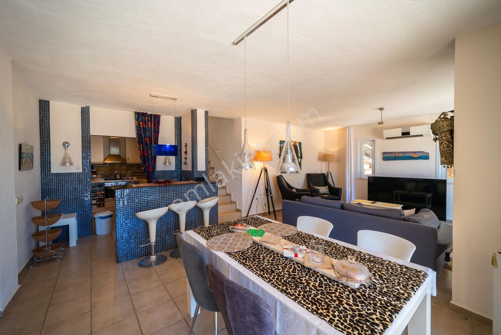 Kalkan Kızıltaşta 3+1 Satılık Villa - Görsel 23
