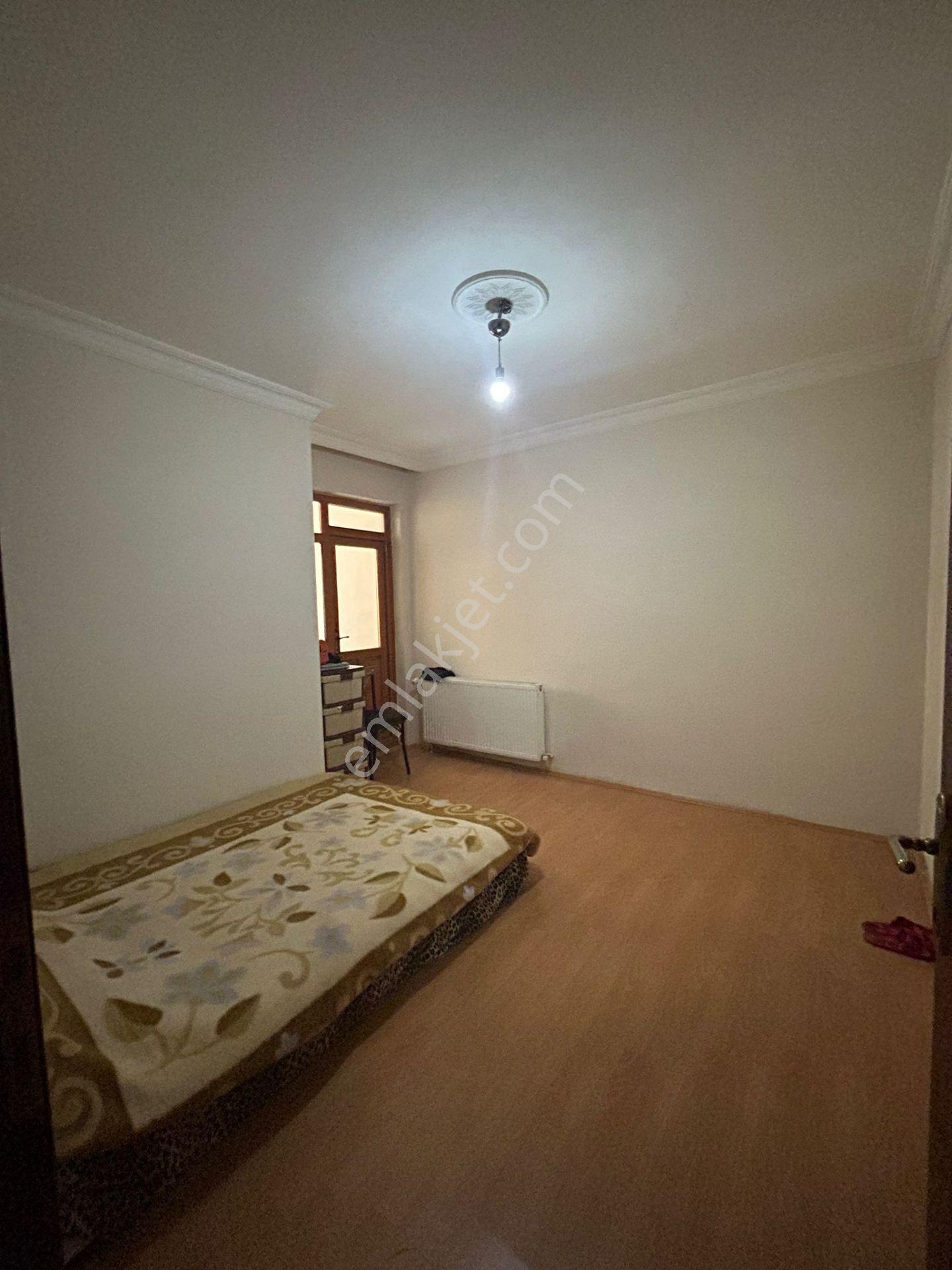 Satılık*osmangazi*aşıkpaşa Caddesin De*katta*geniş*yapılı*daire* - Görsel 8