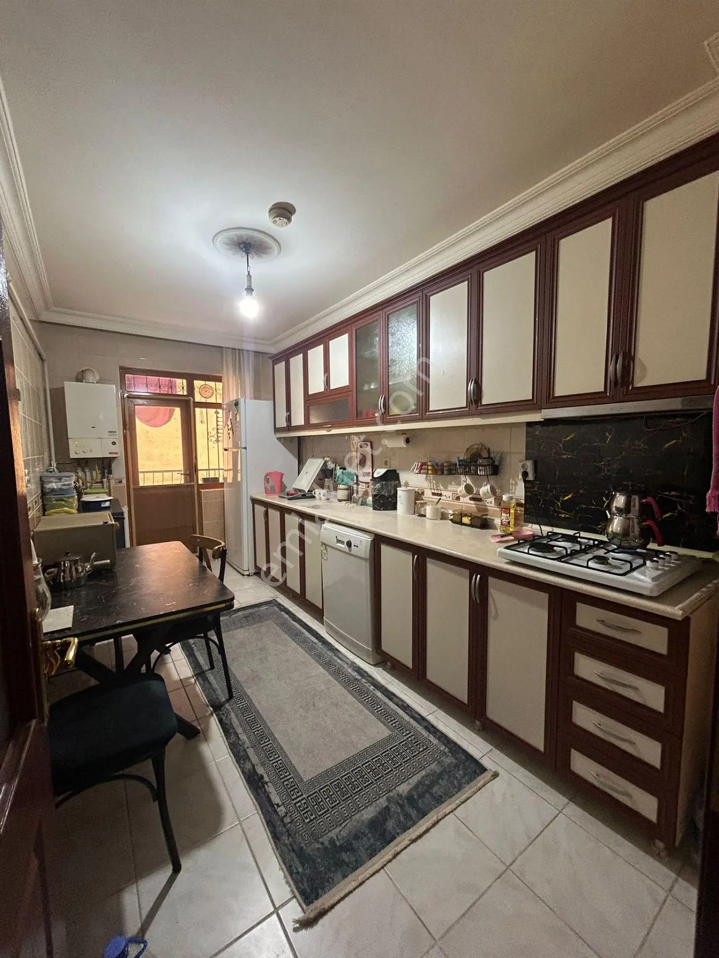 Satılık*osmangazi*aşıkpaşa Caddesin De*katta*geniş*yapılı*daire* - Görsel 4