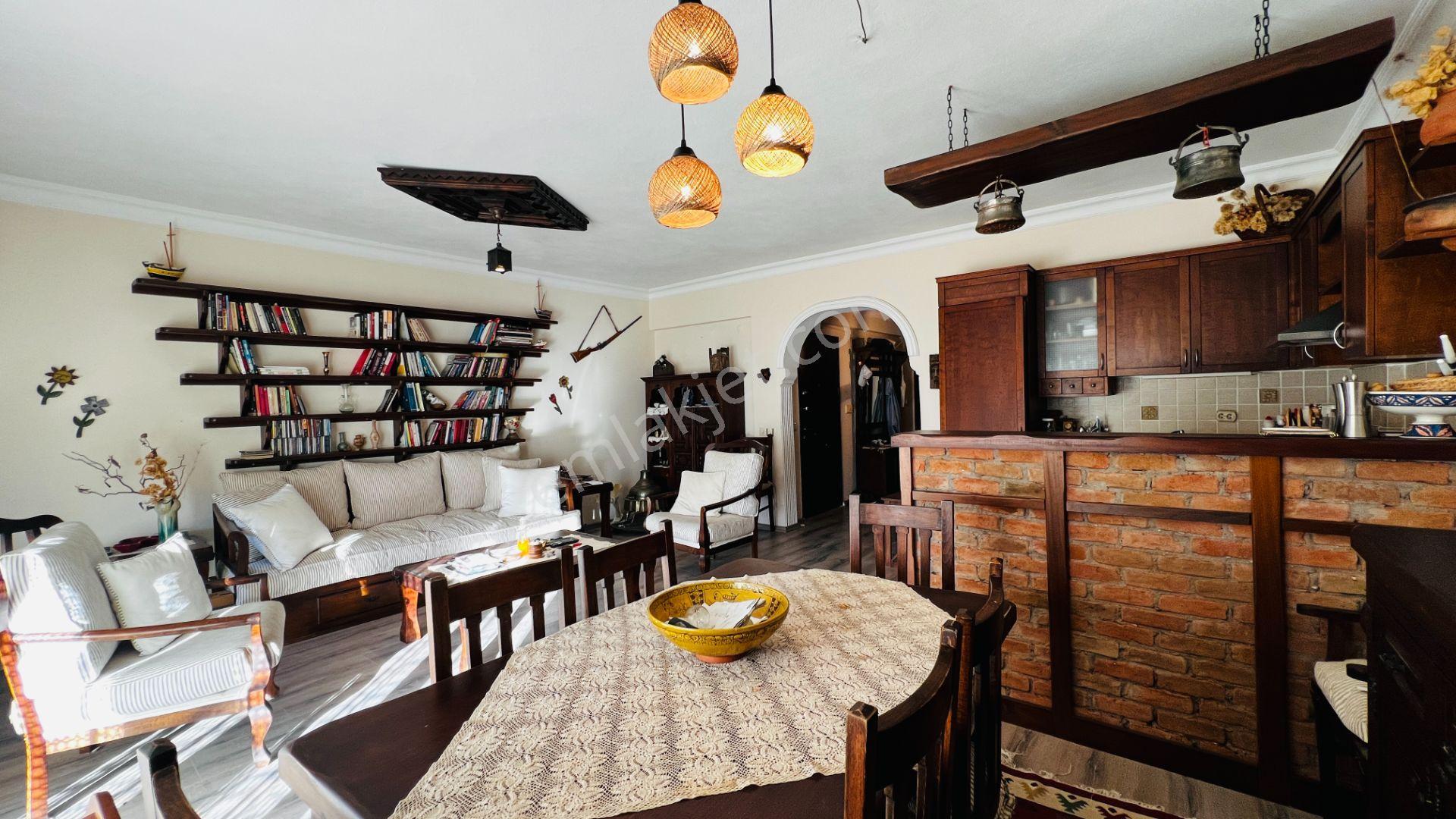 Kemer Merkezde Denize 1 Dakika Mesafede Satılık Eşyalı Daire - Görsel 18