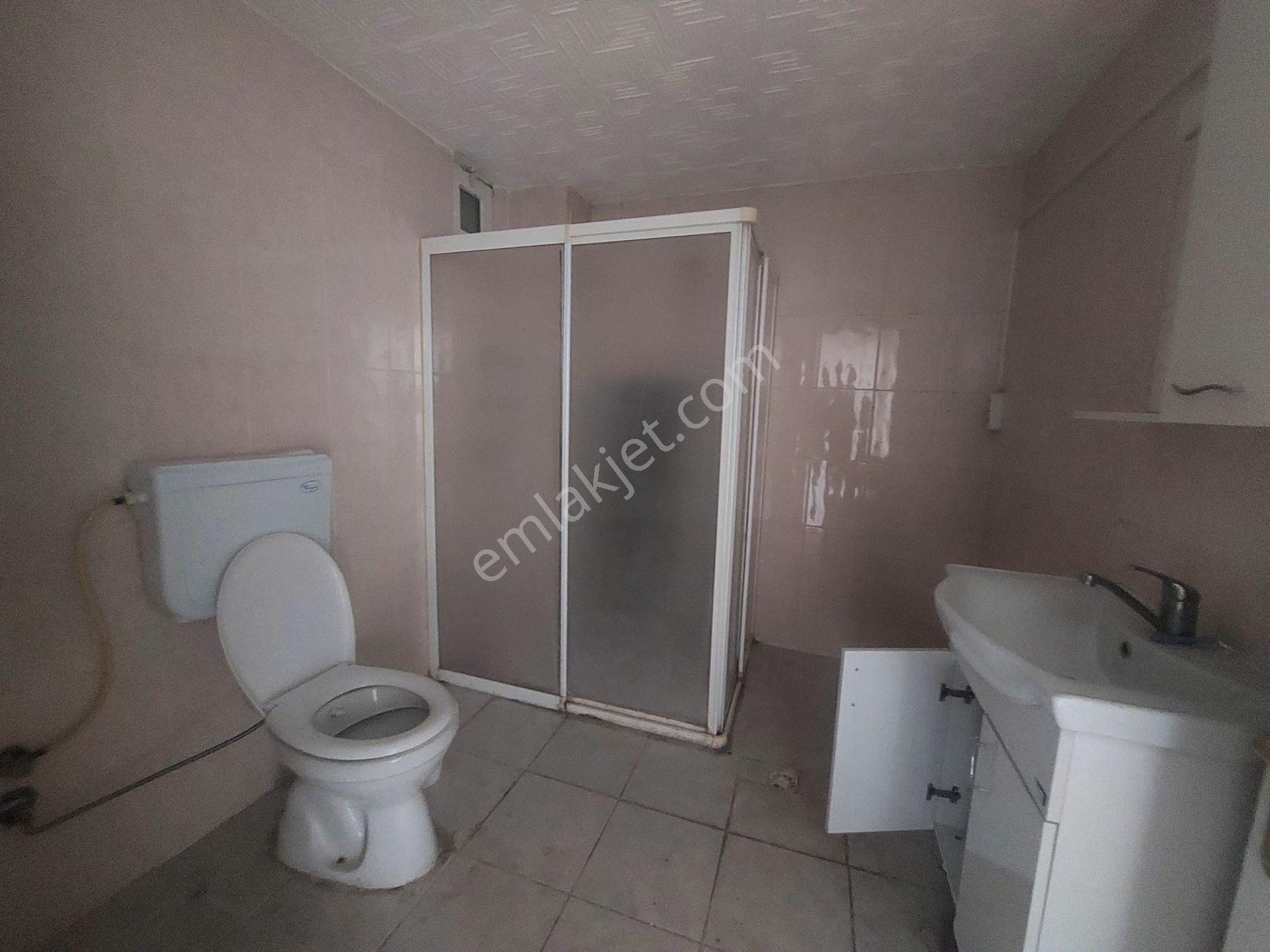 Recep Ümit'ten Gazi Yakup Satar Caddesi Üzerinde Büyük Park Karşısı Kiralık 3+1 Asansörlü Daire - Görsel 23