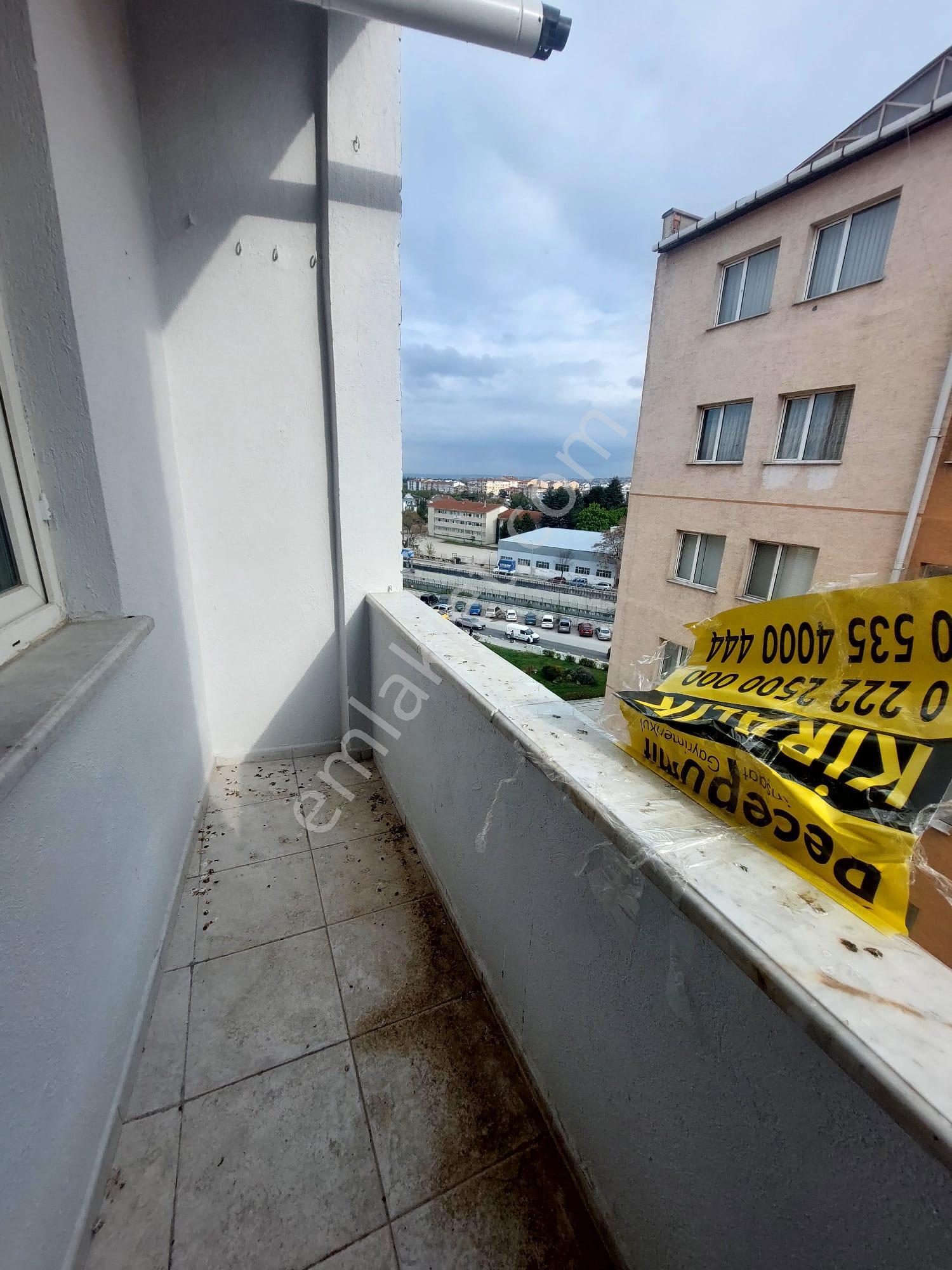 Recep Ümit'ten Gazi Yakup Satar Caddesi Üzerinde Büyük Park Karşısı Kiralık 3+1 Asansörlü Daire - Görsel 16