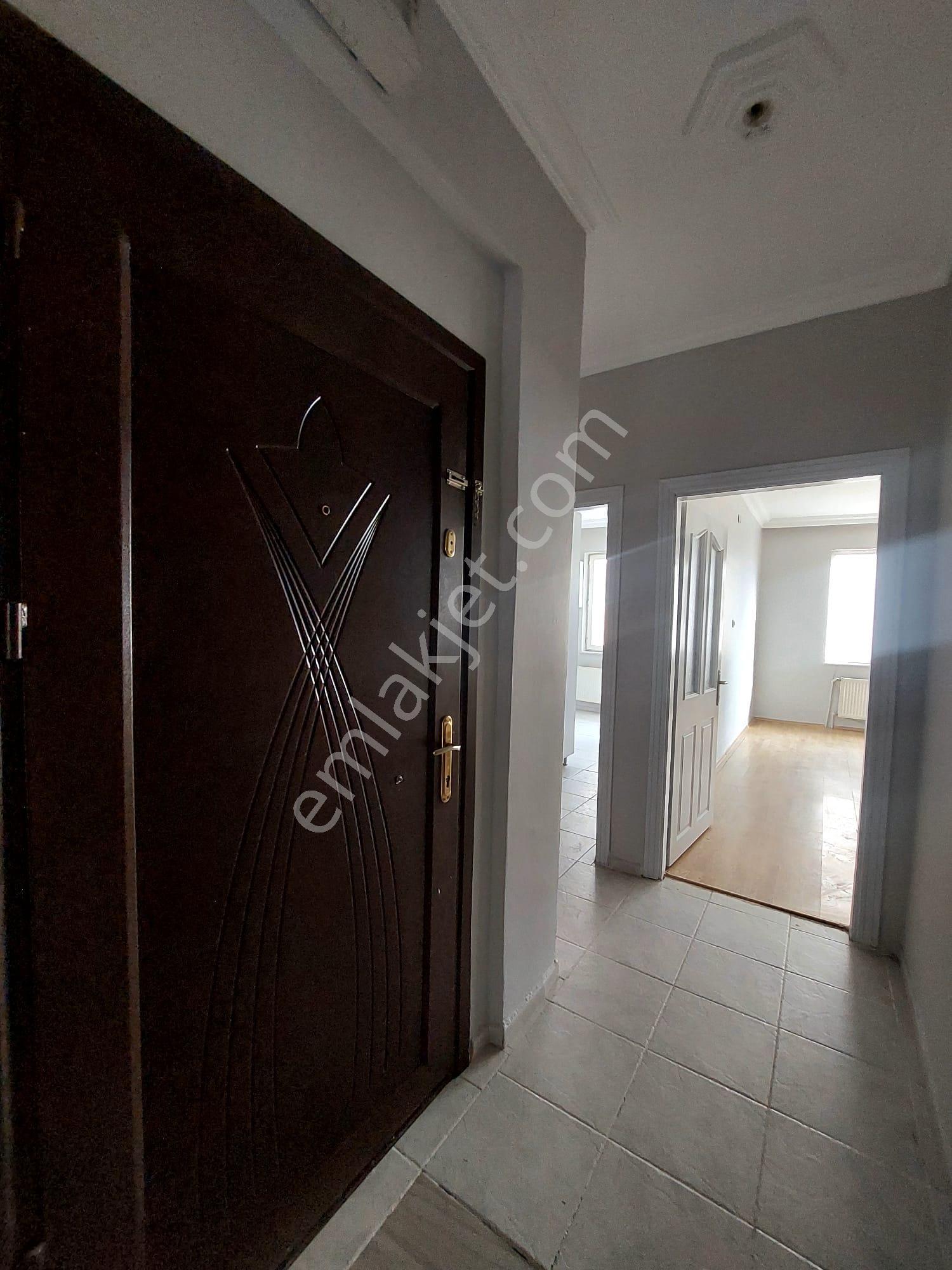 Recep Ümit'ten Gazi Yakup Satar Caddesi Üzerinde Büyük Park Karşısı Kiralık 3+1 Asansörlü Daire - Görsel 24