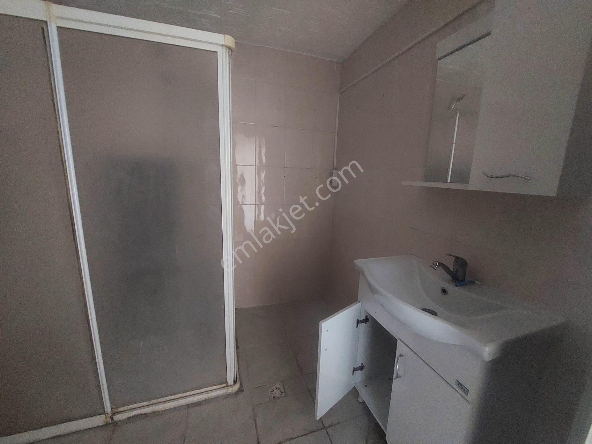 Recep Ümit'ten Gazi Yakup Satar Caddesi Üzerinde Büyük Park Karşısı Kiralık 3+1 Asansörlü Daire - Görsel 25