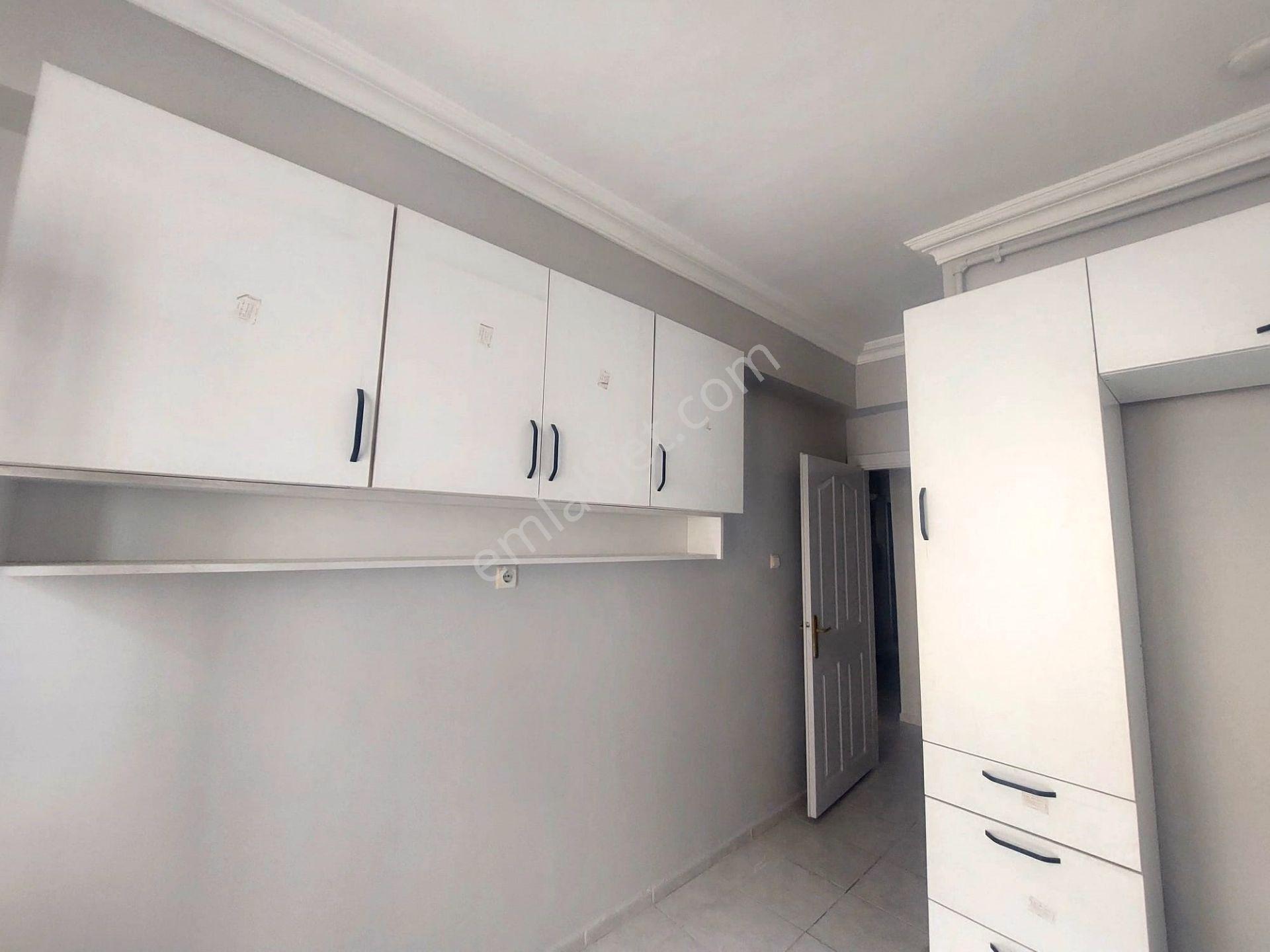 Recep Ümit'ten Gazi Yakup Satar Caddesi Üzerinde Büyük Park Karşısı Kiralık 3+1 Asansörlü Daire - Görsel 31