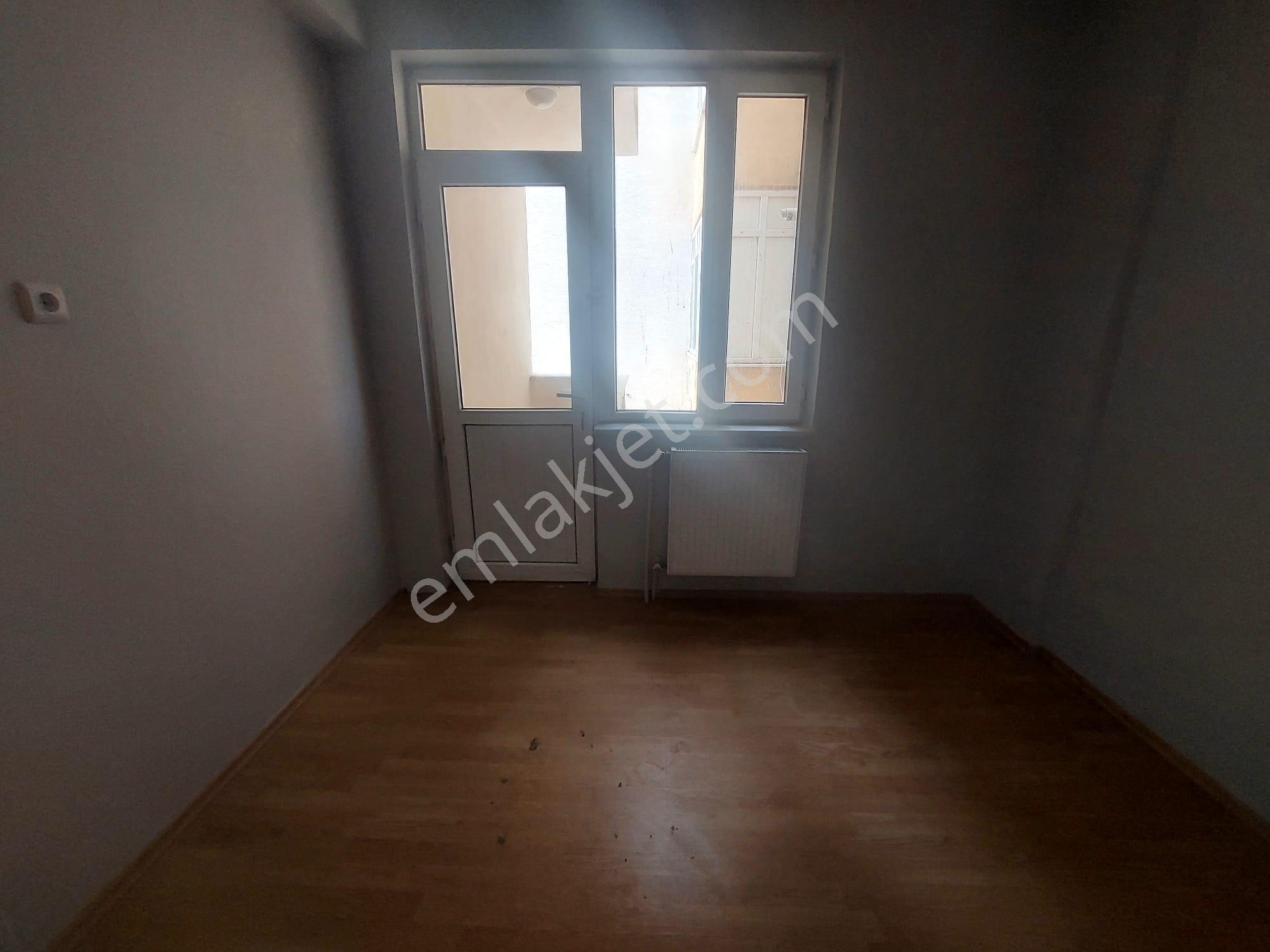 Recep Ümit'ten Gazi Yakup Satar Caddesi Üzerinde Büyük Park Karşısı Kiralık 3+1 Asansörlü Daire - Görsel 27