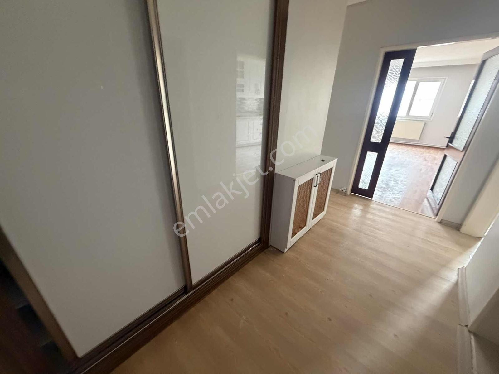 Rüzgar Emlaktan Kumlu Geçit 3+1 Kiralık - Görsel 3