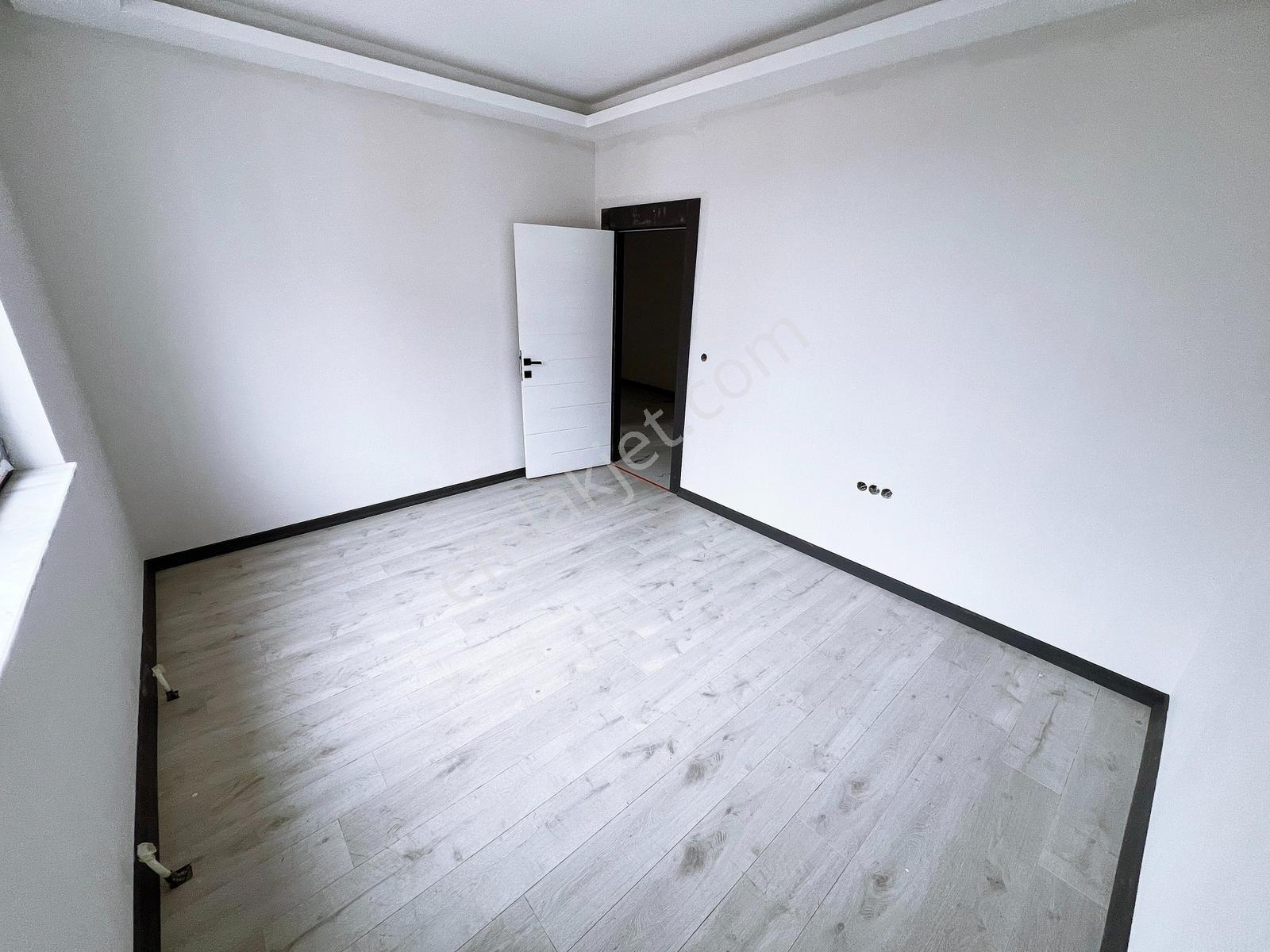 Agen'den Piri Caddesi Üzeri Kök Tapu Güney Cephe Sıfır 3+1 - Görsel 29