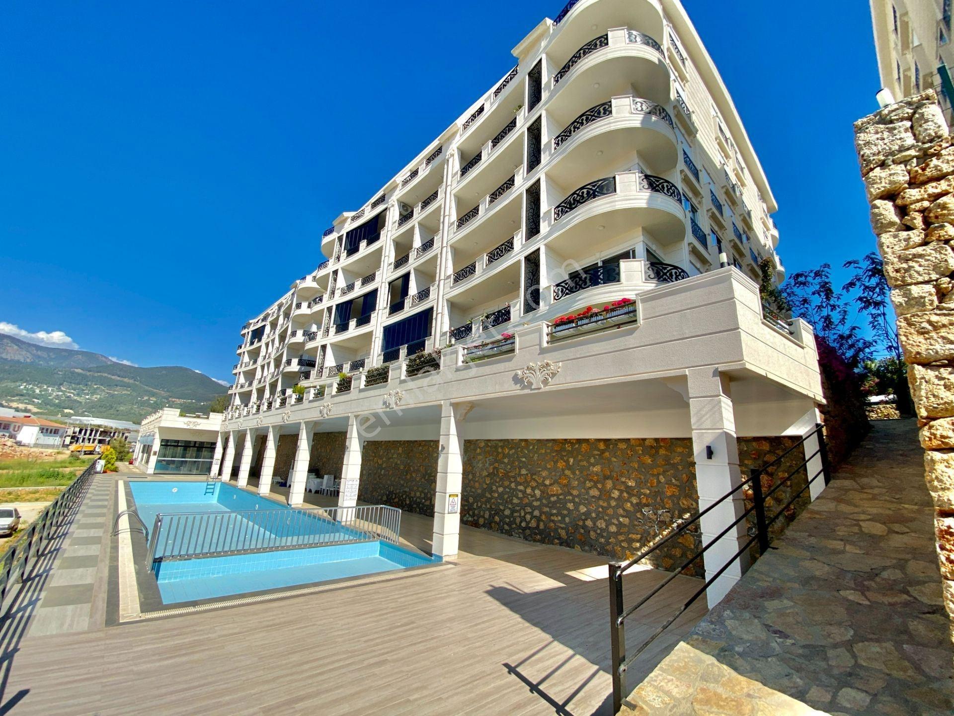 Alanya Oba’da Dağ Manzaralı Full Lüks Eşyalı 1+1 Satılık Daire - Görsel 15