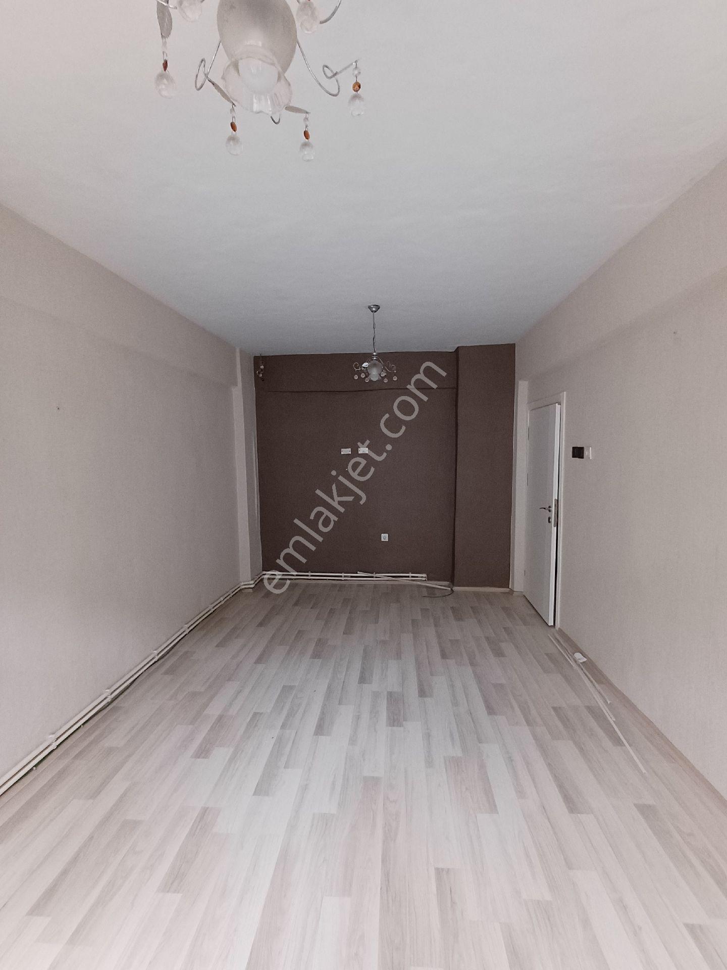 Unkapanı Mah. 2.kat 2+1 Boyalı - Görsel 20