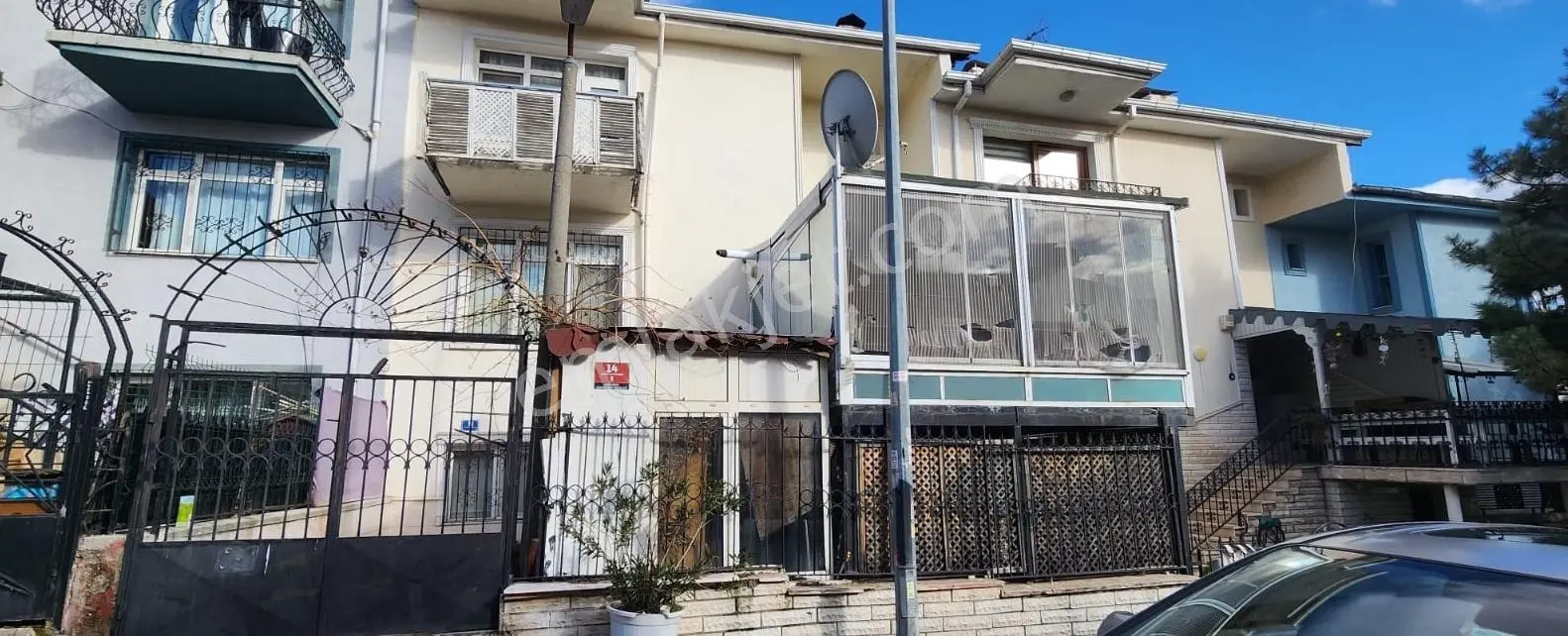 Polat Live Emlak'tan Uğur Mumcu'da Satılık Geniş Bahçe Müstakil