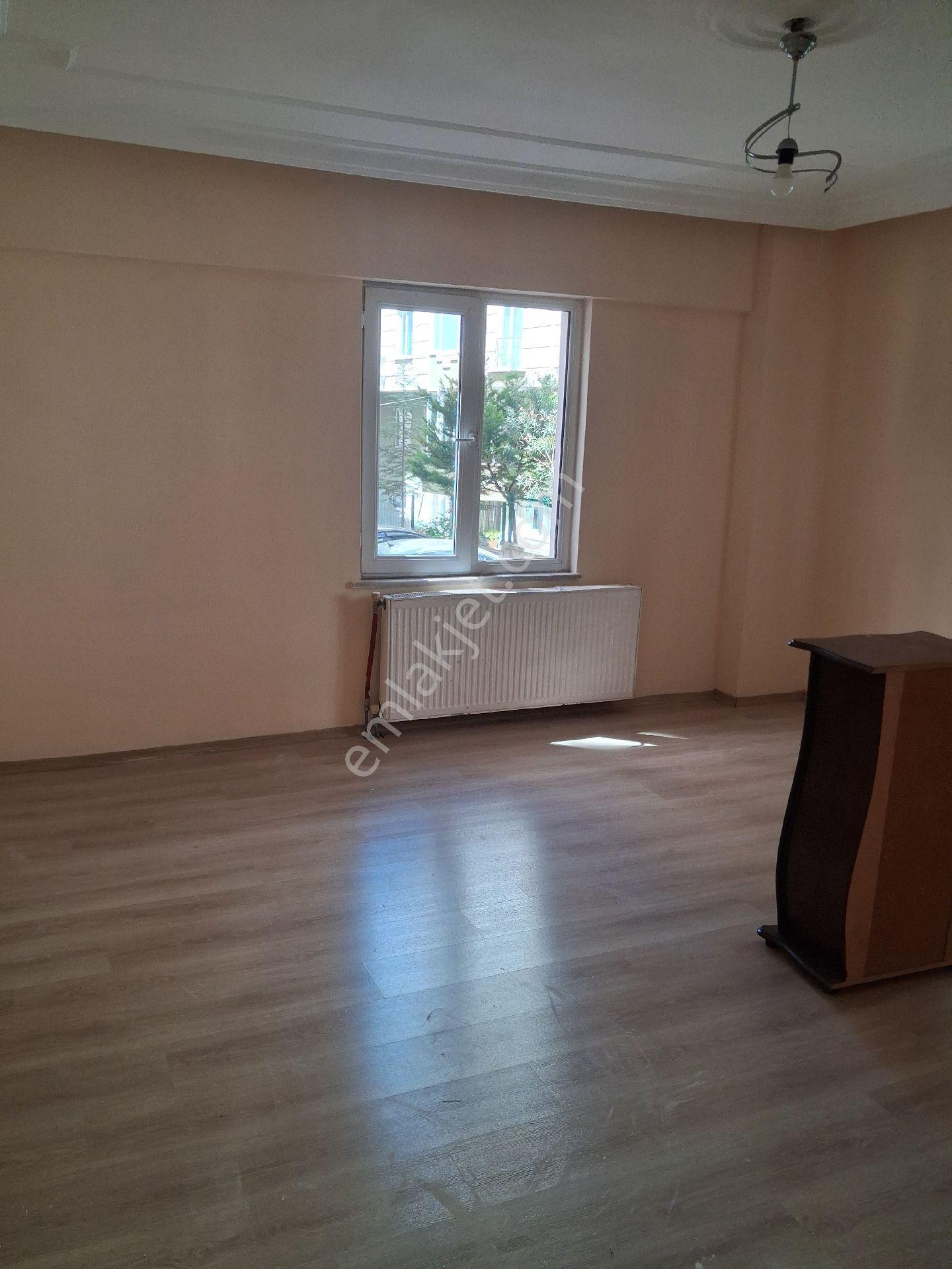 Çorlu Muhittin Mahalesinde Kiralık 3t1 Daire - Görsel 3