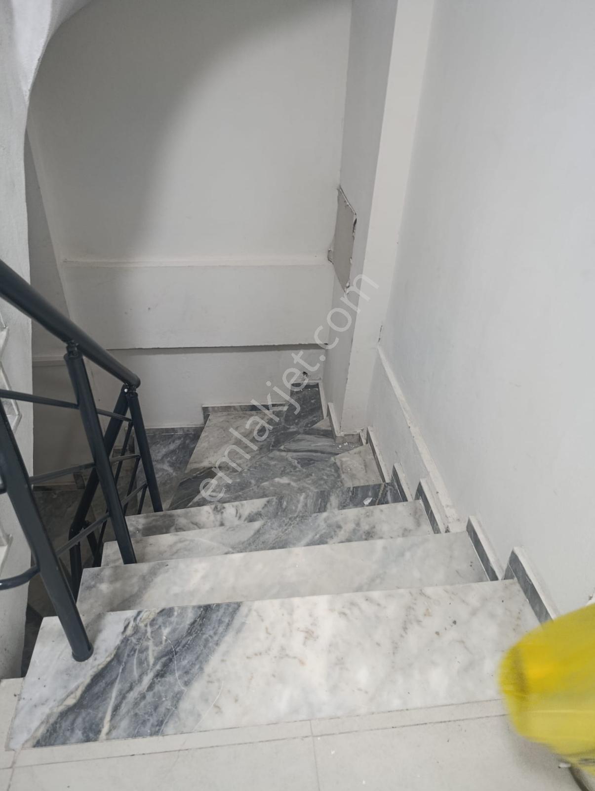 Binax Bakırçay'dan Seyrek'te Kiralık Temiz Eşyalı 1+1 Daire - Görsel 24