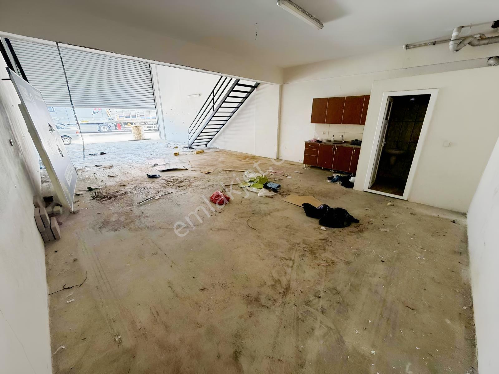 Karşıyaka Yetsan İşmerkezinde Giriş Blokta 155 M2 Kiralık - Görsel 16