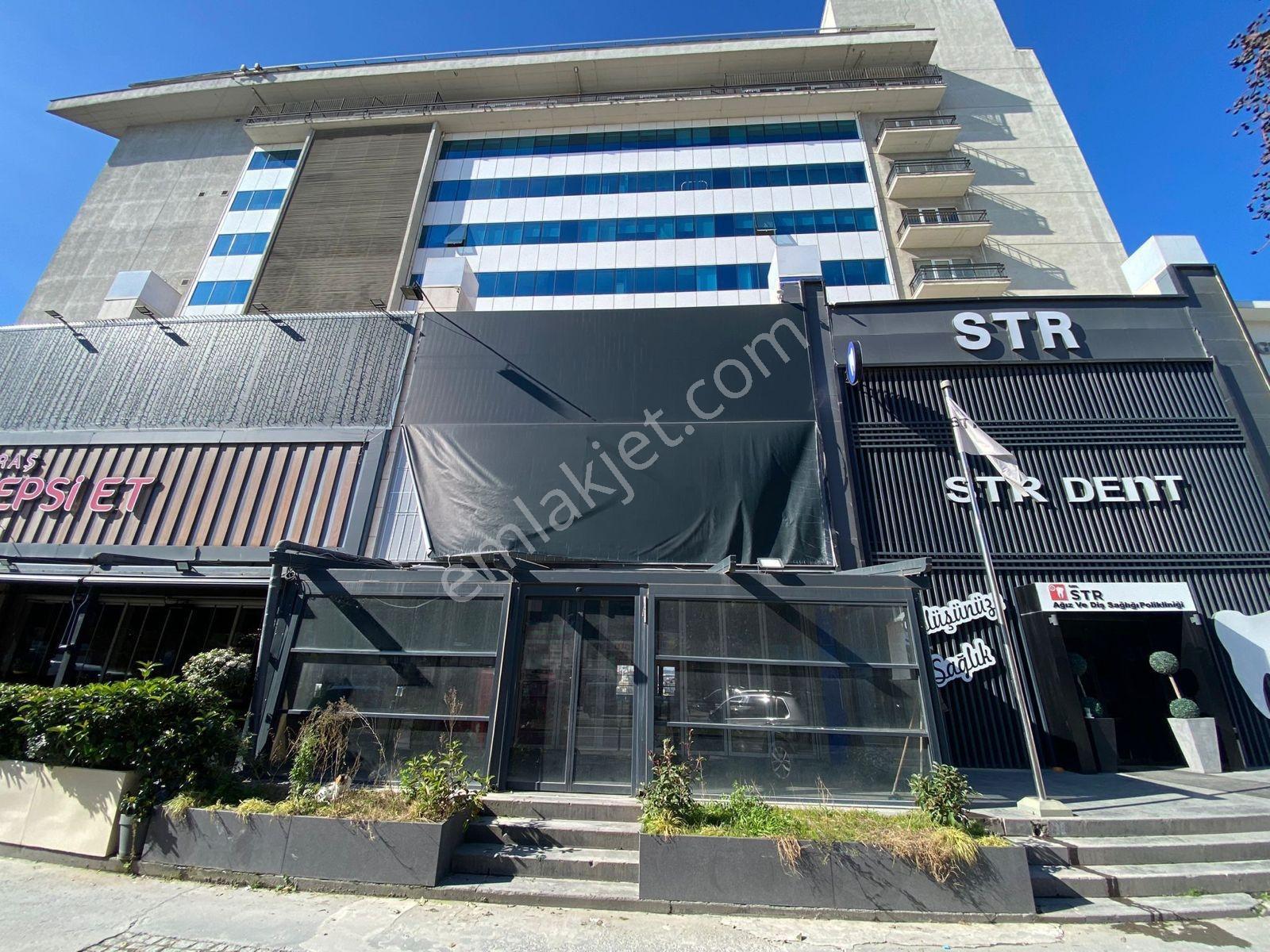 Z.burnu E5'e Yakın Merkezi Konumda Yüksek Tavanlı Kiralık Dükkan