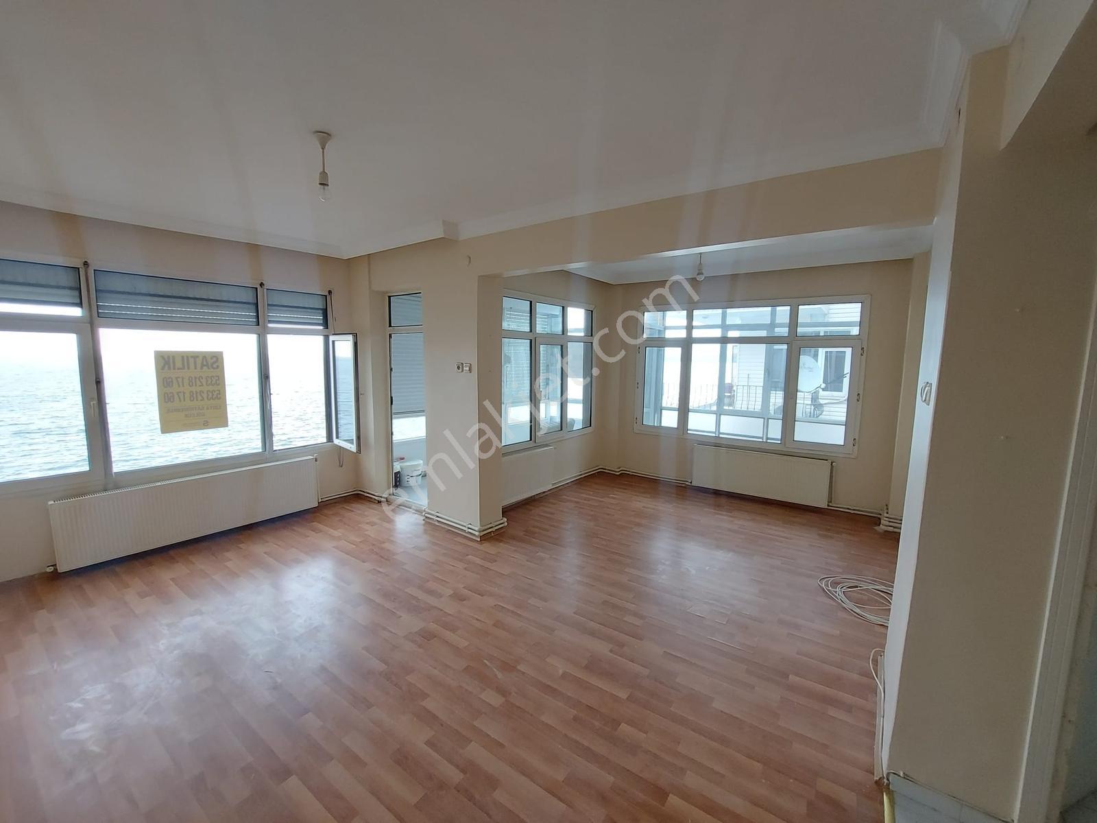 Lidya Gayrimenkul'den Yüzbaşılar Denize Sıfır Satılık Daire - Görsel 7