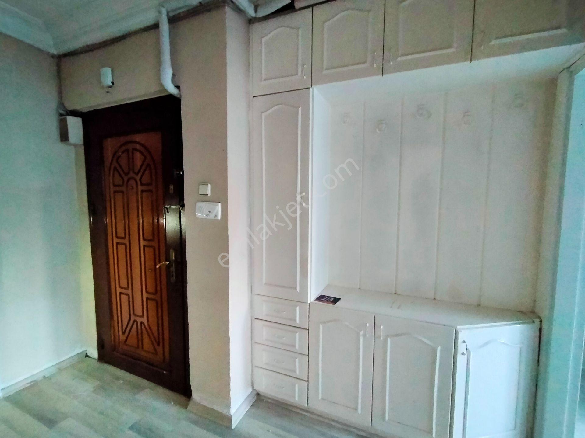 Kenan Evren Çukurova Elektrik Kavşağında 3+1 K.mutfaklı Doğalgazlı Kombili Daire - Görsel 32