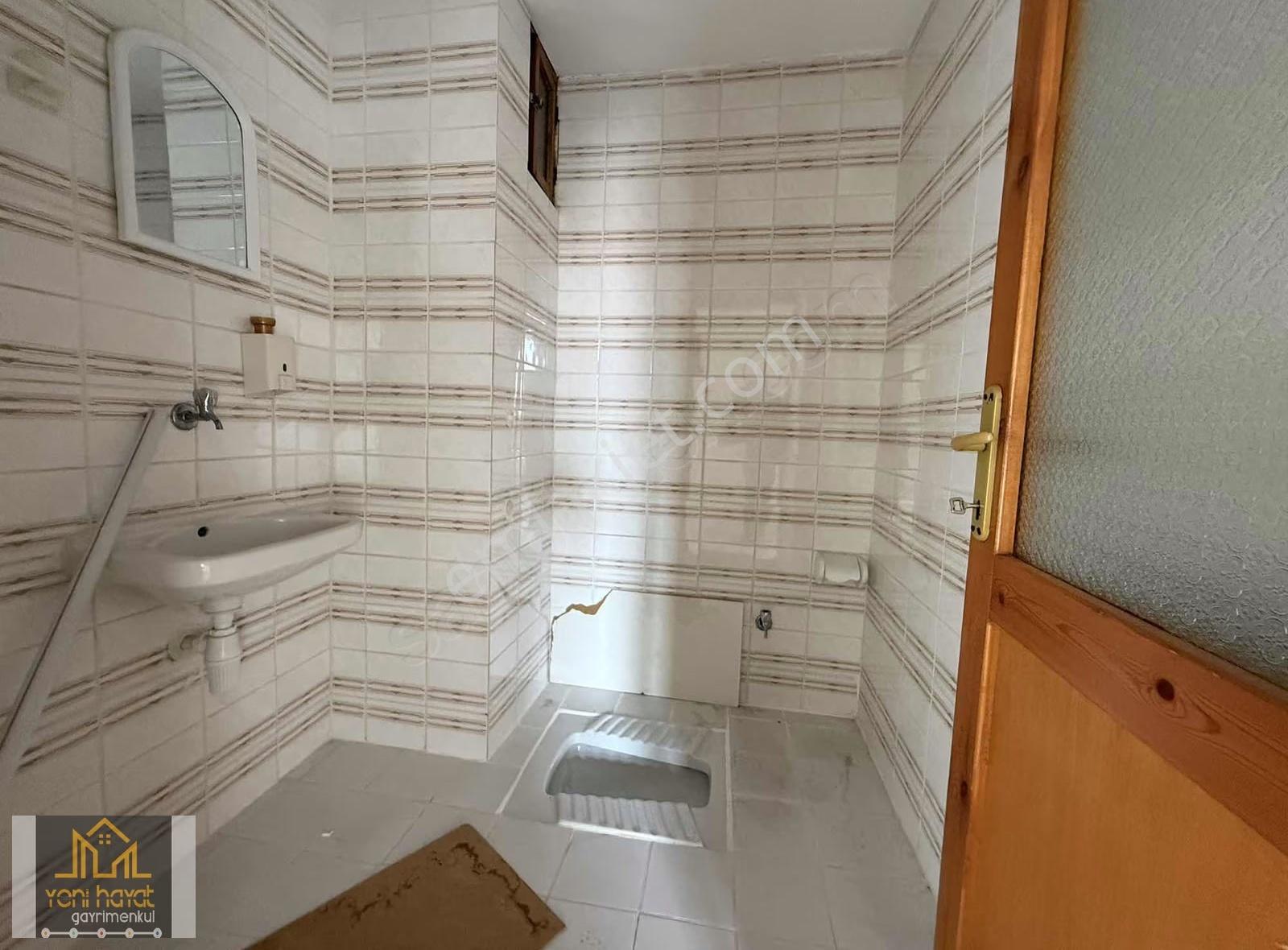 Belediye Evlerinde 3+1 Kiralık Daire - Görsel 6