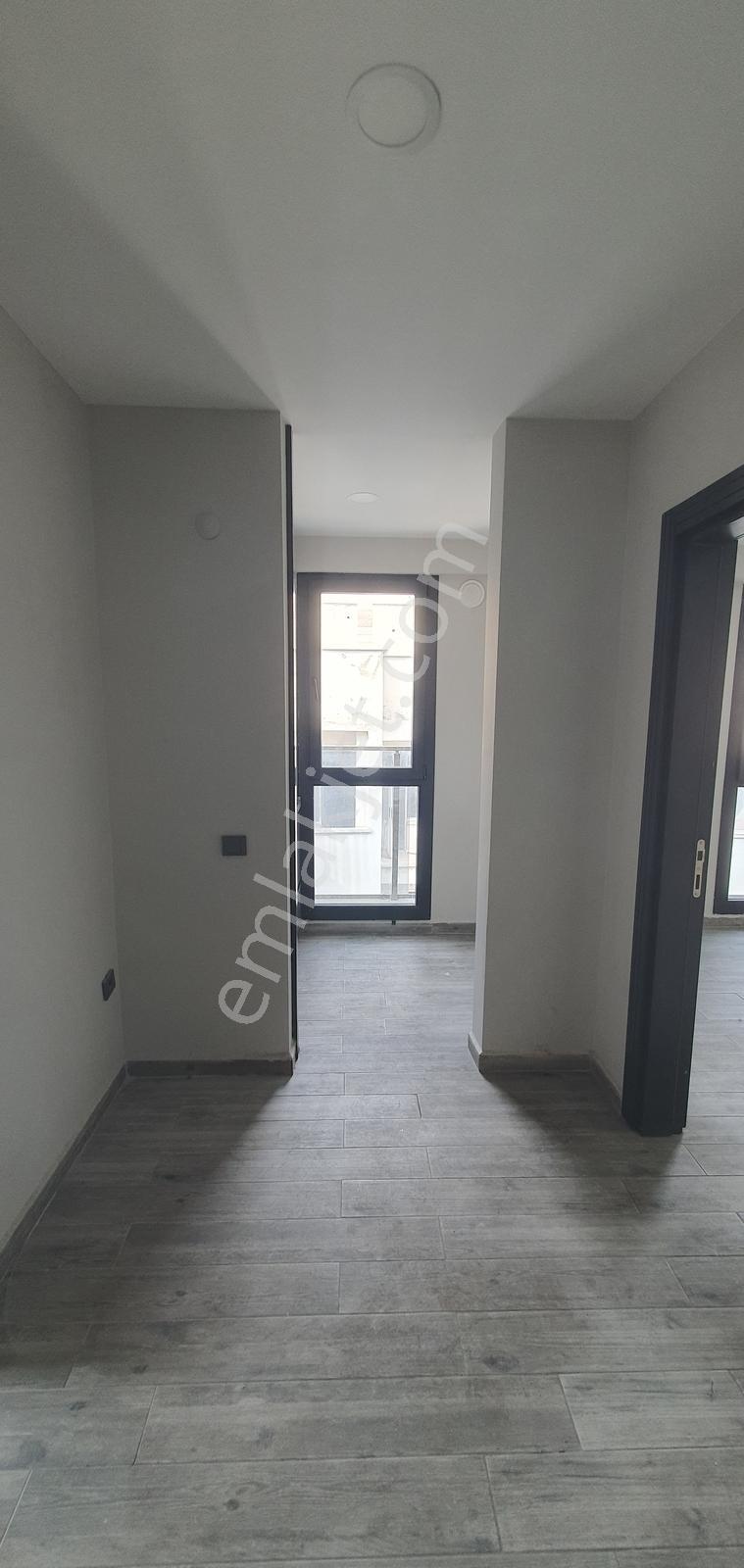 Kuşadası Cumhuriyet Mah. Merkezde 3+0 Kiralık Ofis, Mutfaklı - Görsel 14