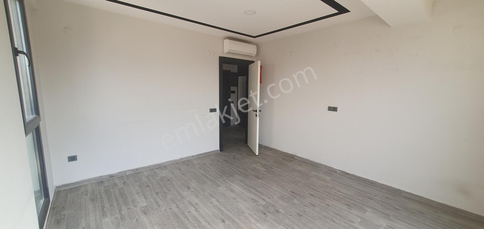 Kuşadası Cumhuriyet Mah. Merkezde 3+0 Kiralık Ofis, Mutfaklı - Görsel 13