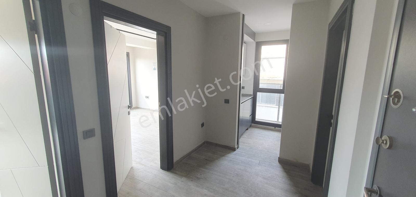 Kuşadası Cumhuriyet Mah. Merkezde 3+0 Kiralık Ofis, Mutfaklı - Görsel 6