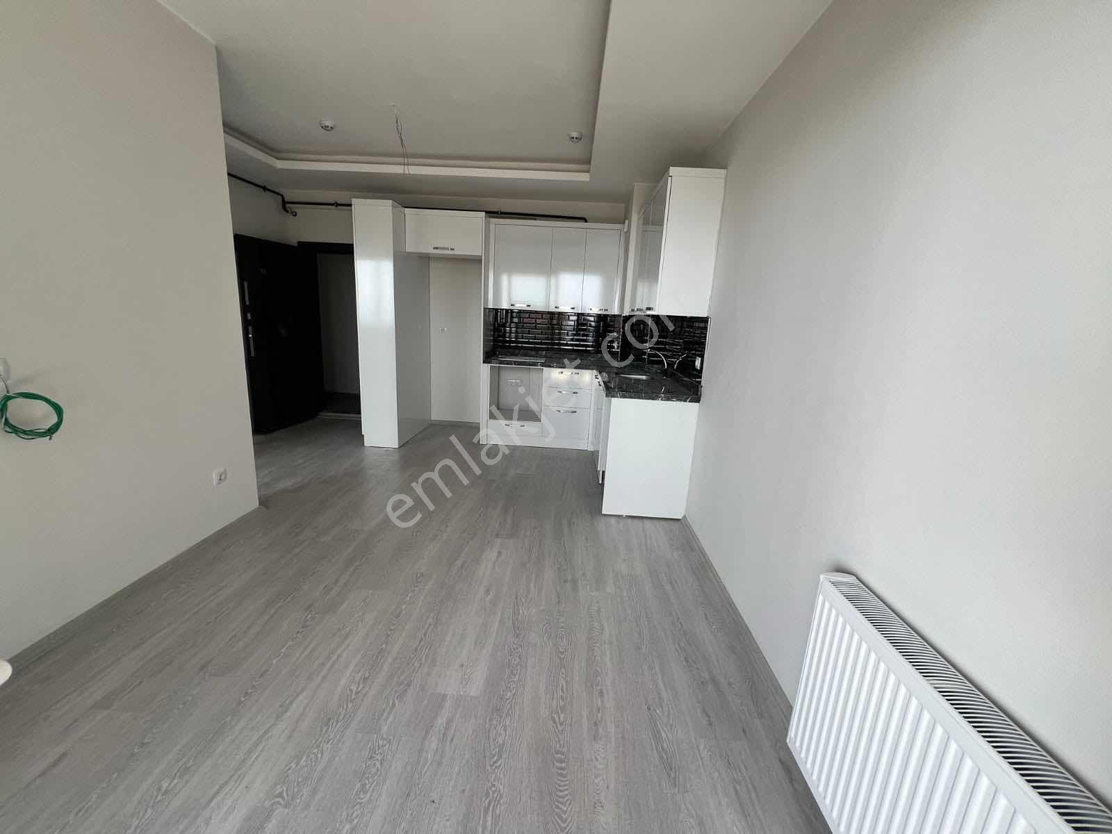 Deniz Manzaralı Havuzlu Site İçerisinde 2+1 Daire - Görsel 18