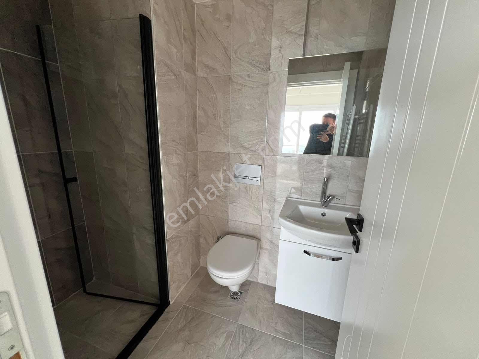 Deniz Manzaralı Havuzlu Site İçerisinde 2+1 Daire - Görsel 14