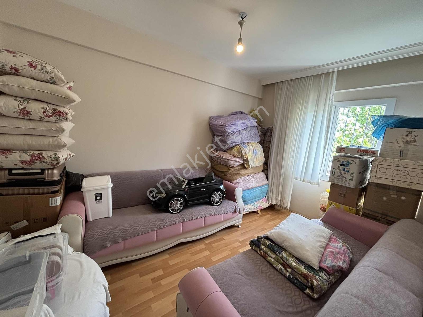 Kuşadasında 3+1 Geniş Kullanımlı Havuzlu Sitede Daire - Görsel 24